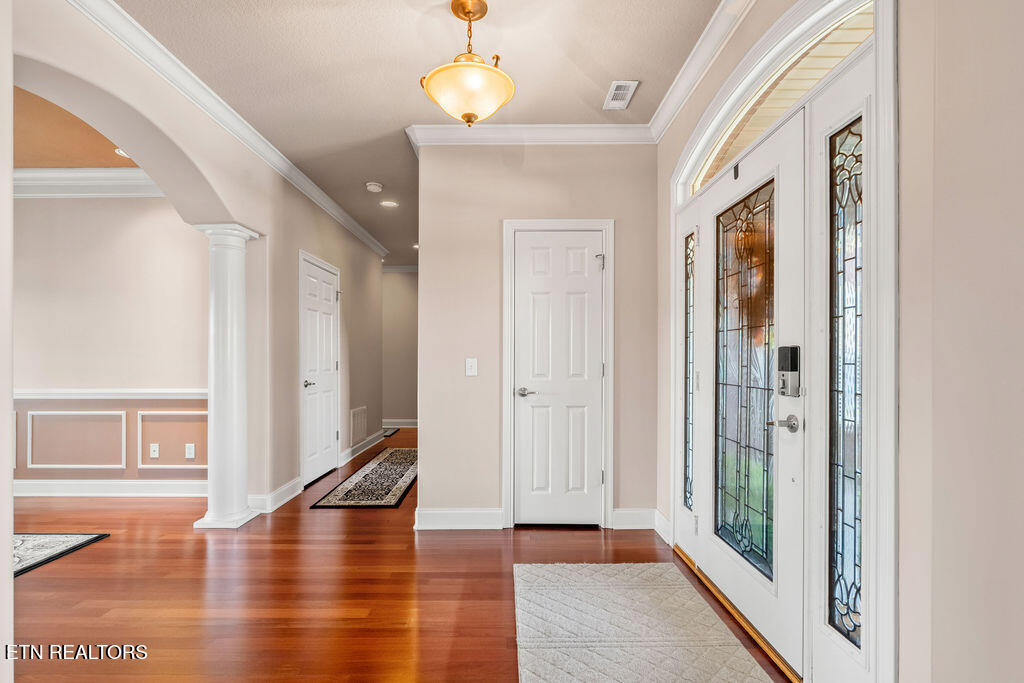 170 E Port Drive Lenoir City TN 37772