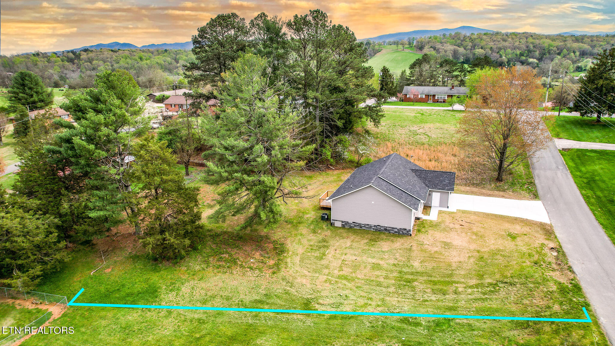 316 Buckingham Drive Newport TN 37821
