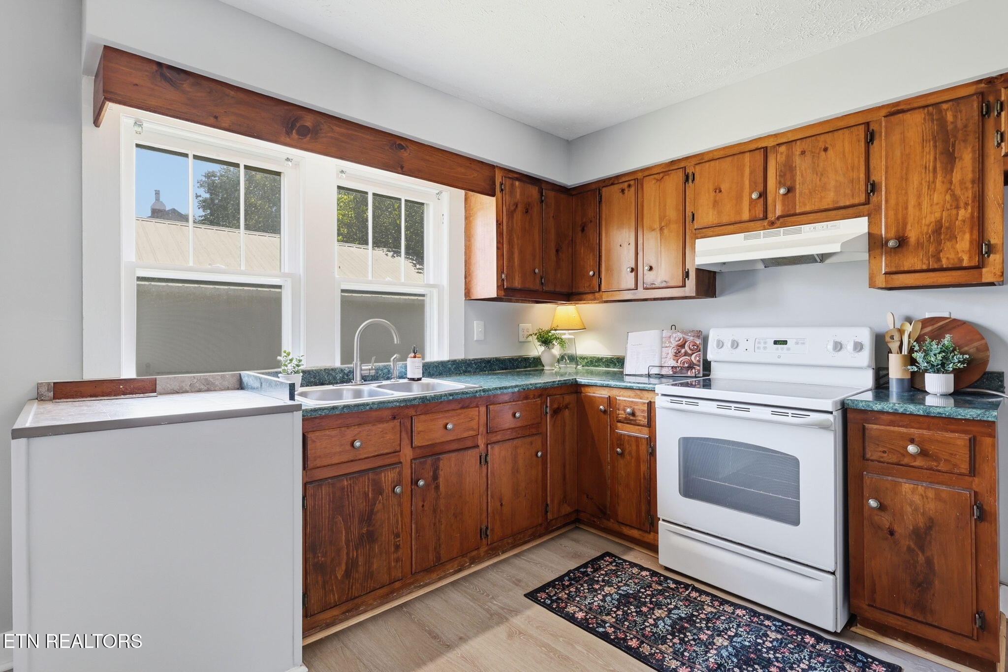 335 Oakdale Street Maryville TN 37801