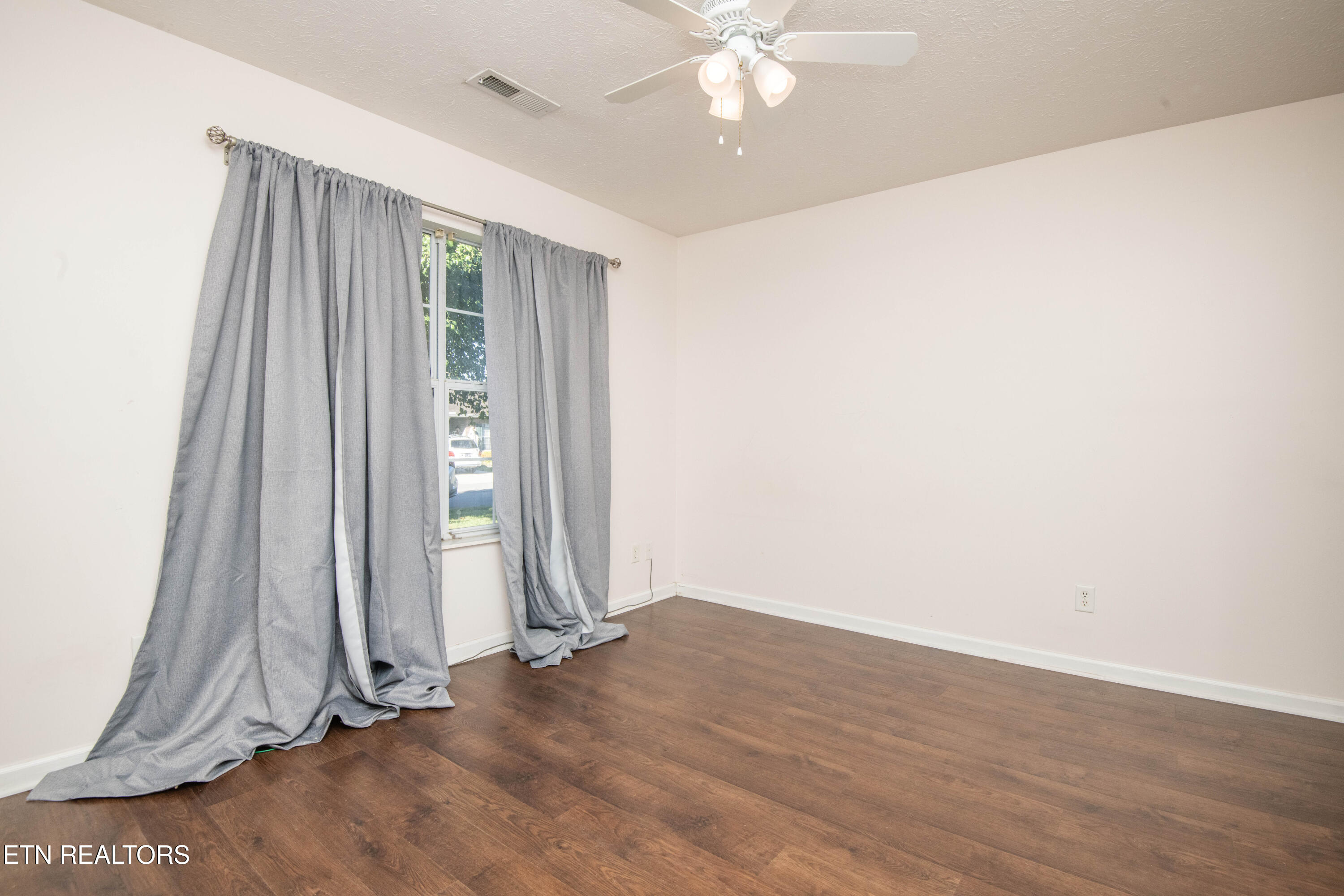 4022 Darwin Way Knoxville TN 37918
