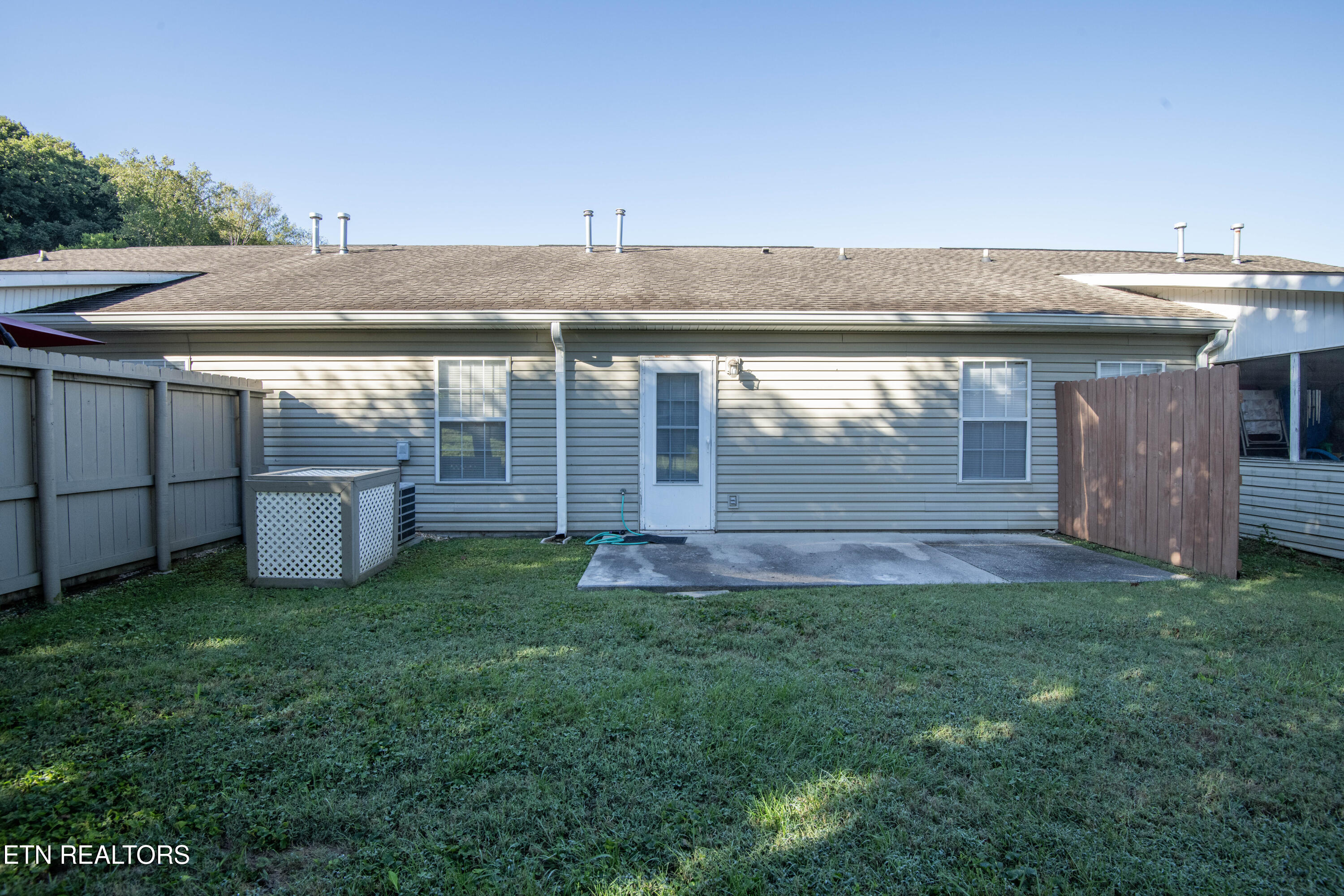 4022 Darwin Way Knoxville TN 37918