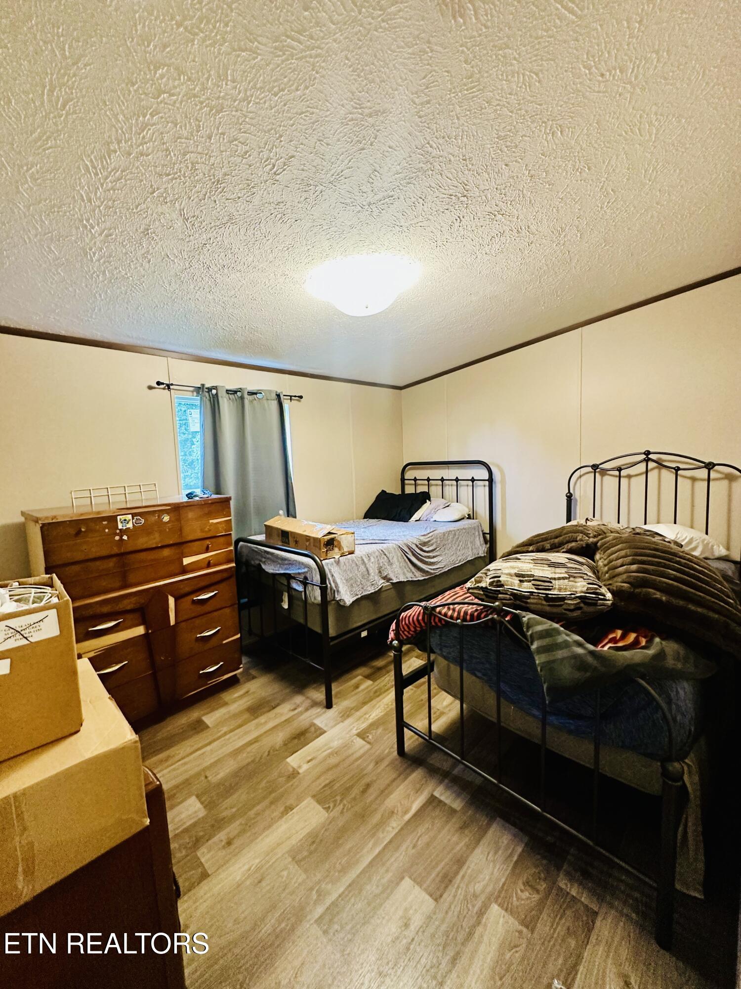 1240 Burrville Road Sunbright TN 37872