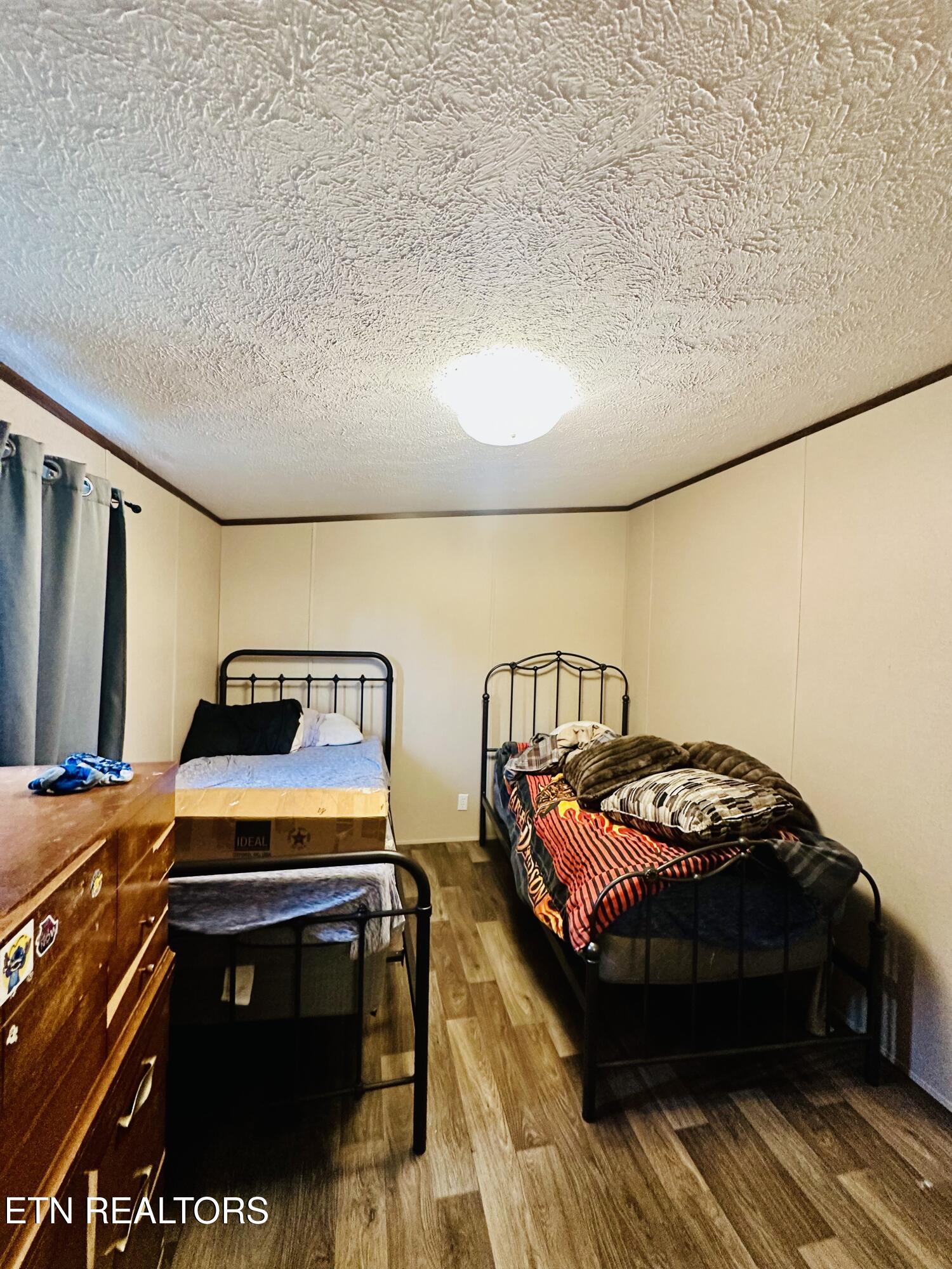 1240 Burrville Road Sunbright TN 37872