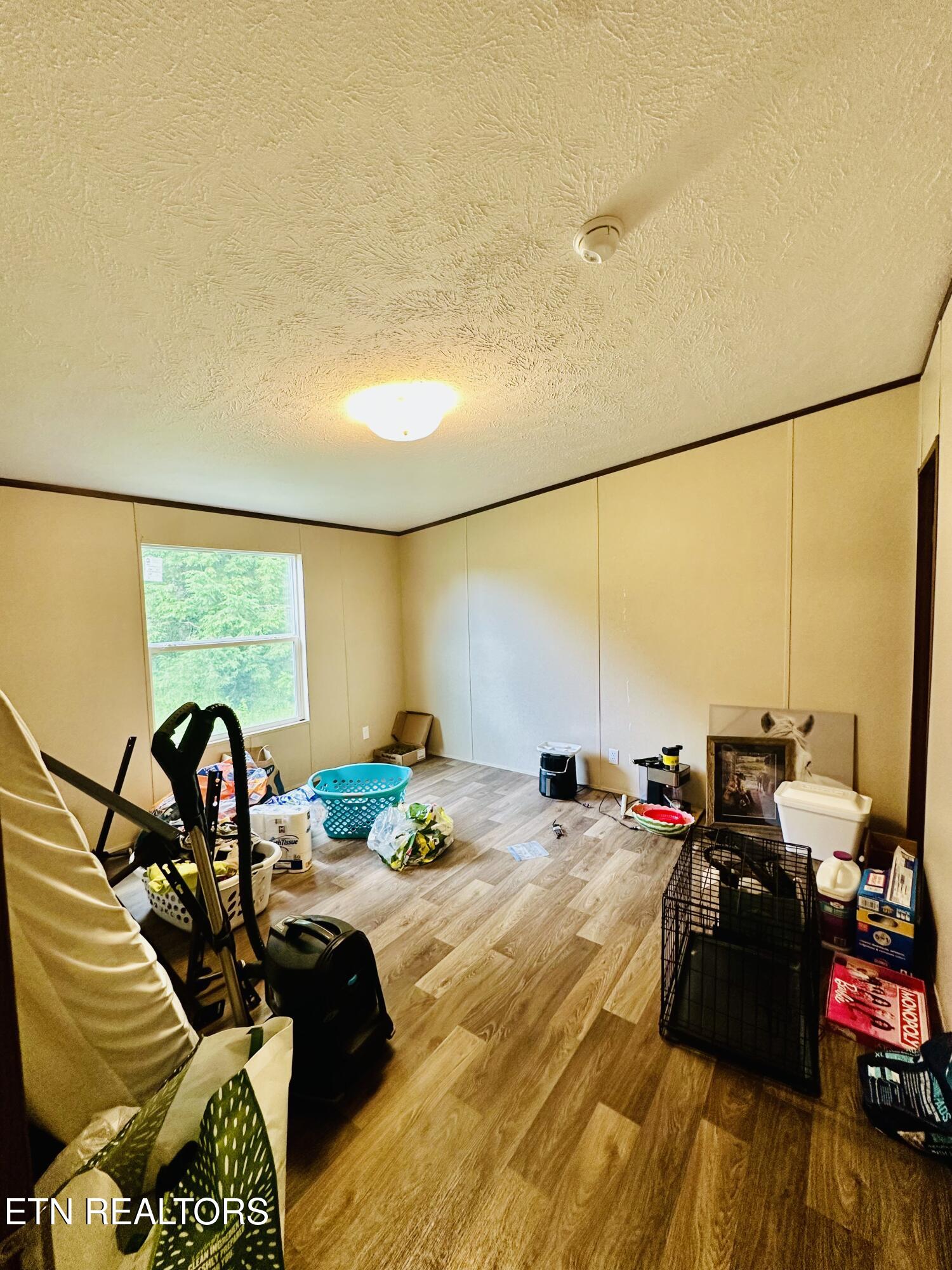 1240 Burrville Road Sunbright TN 37872