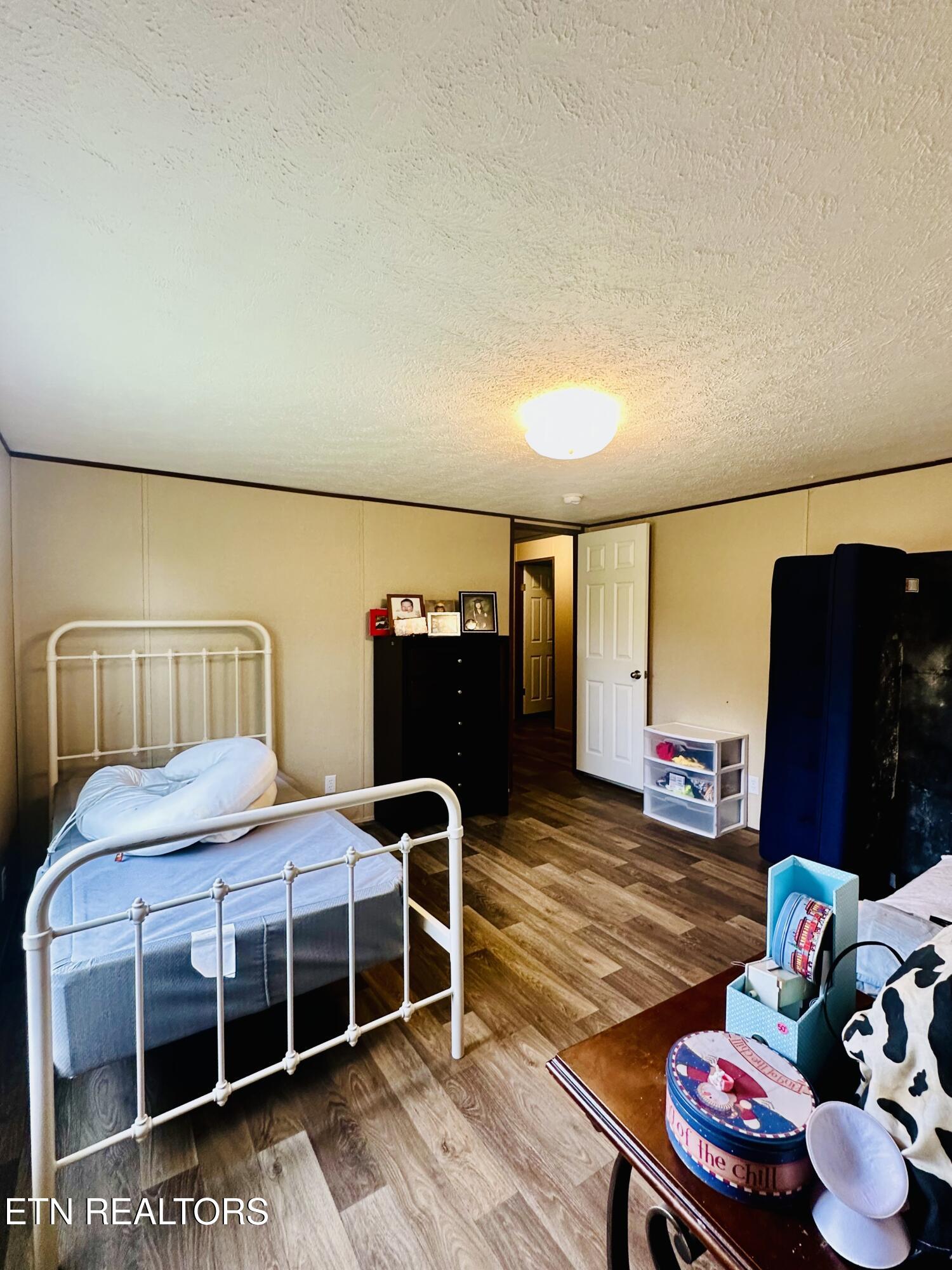1240 Burrville Road Sunbright TN 37872