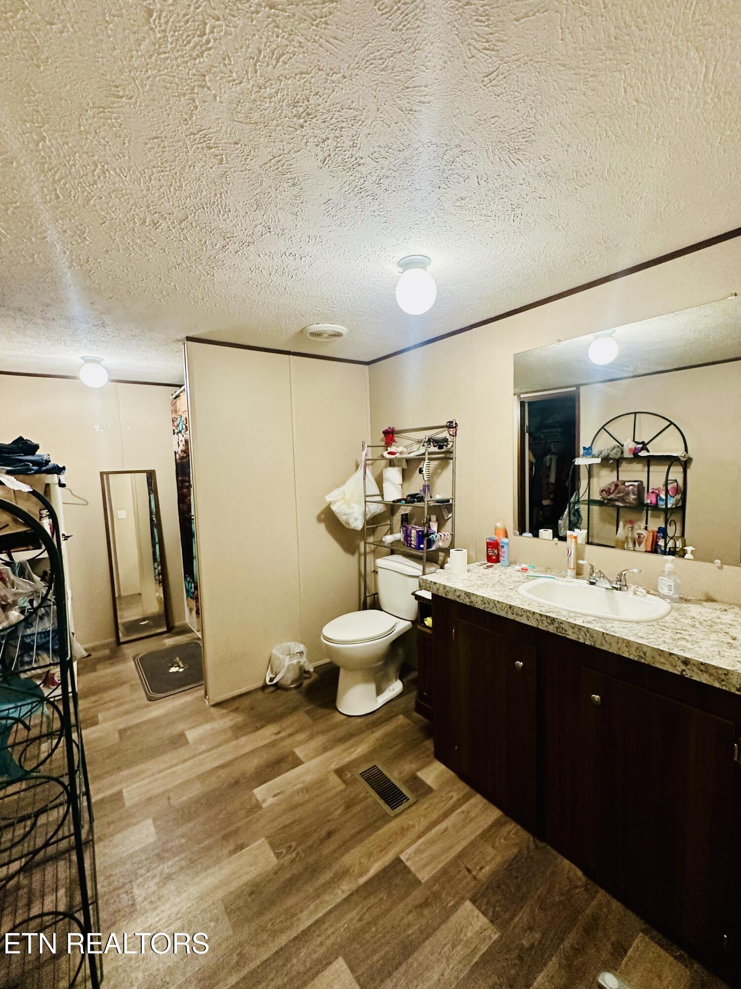 1240 Burrville Road Sunbright TN 37872