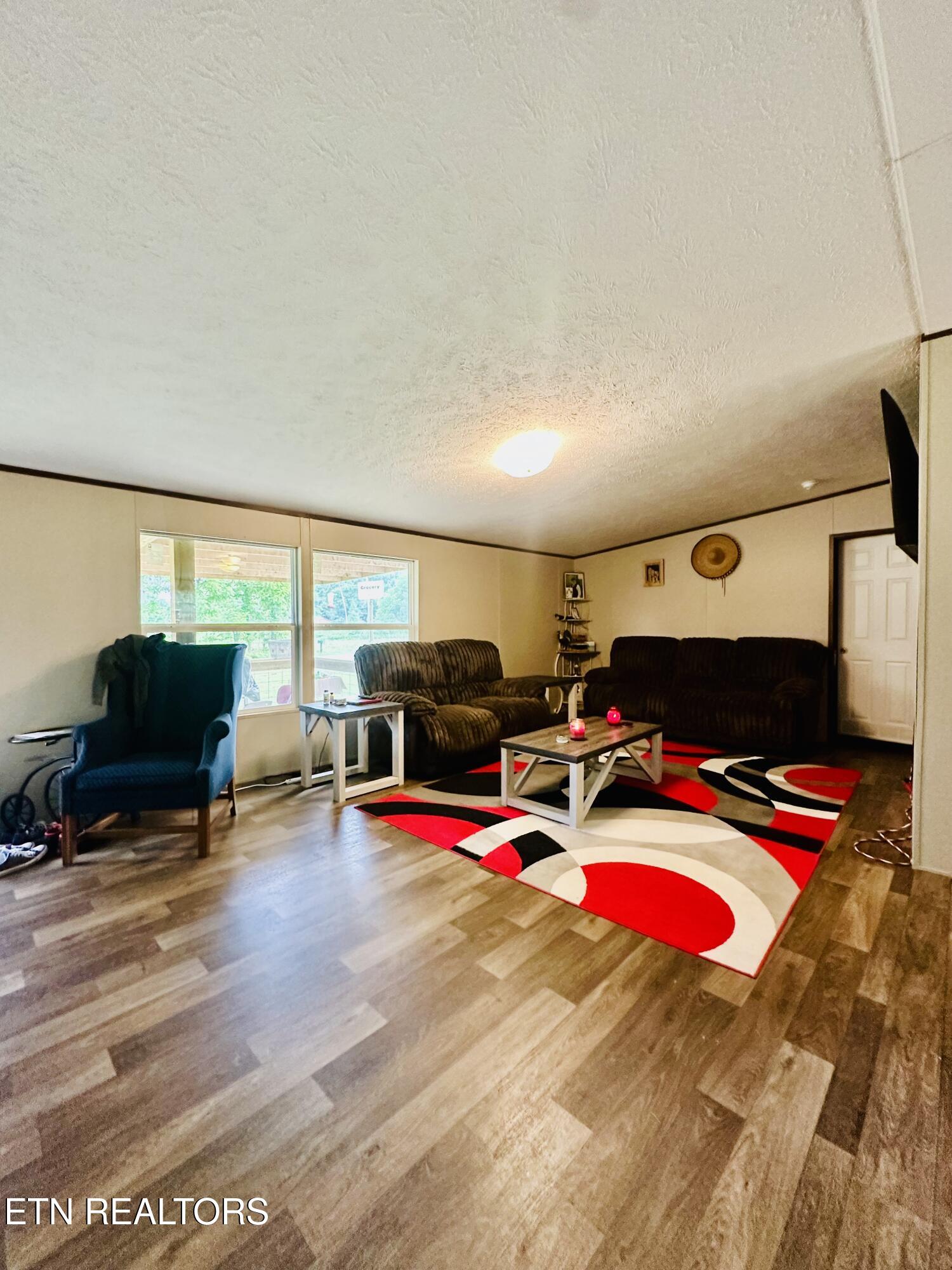 1240 Burrville Road Sunbright TN 37872