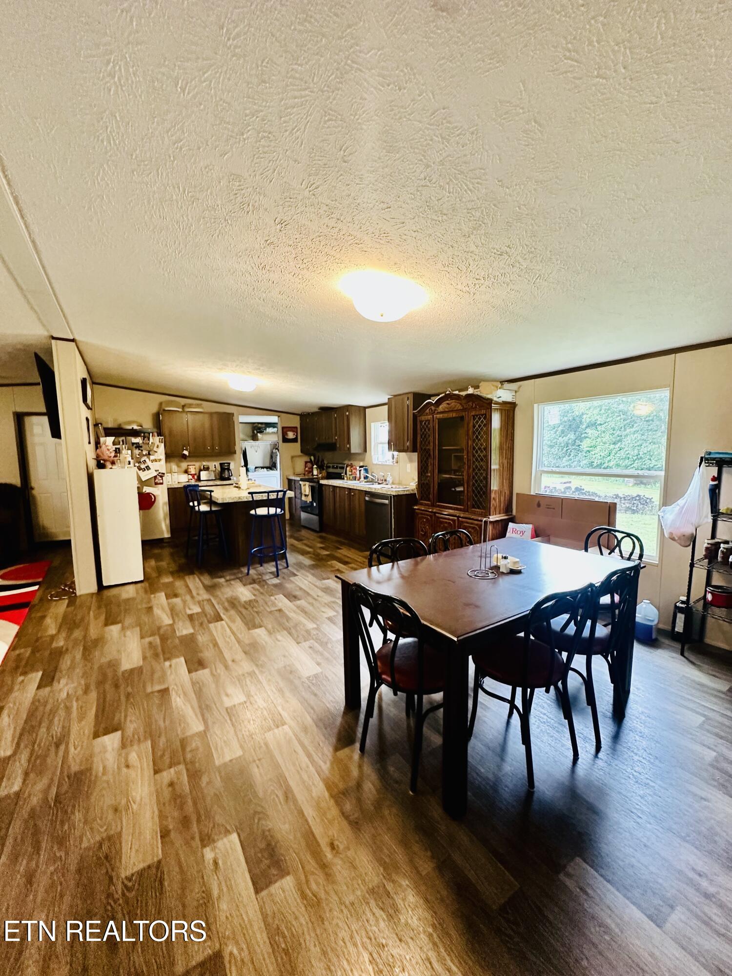 1240 Burrville Road Sunbright TN 37872