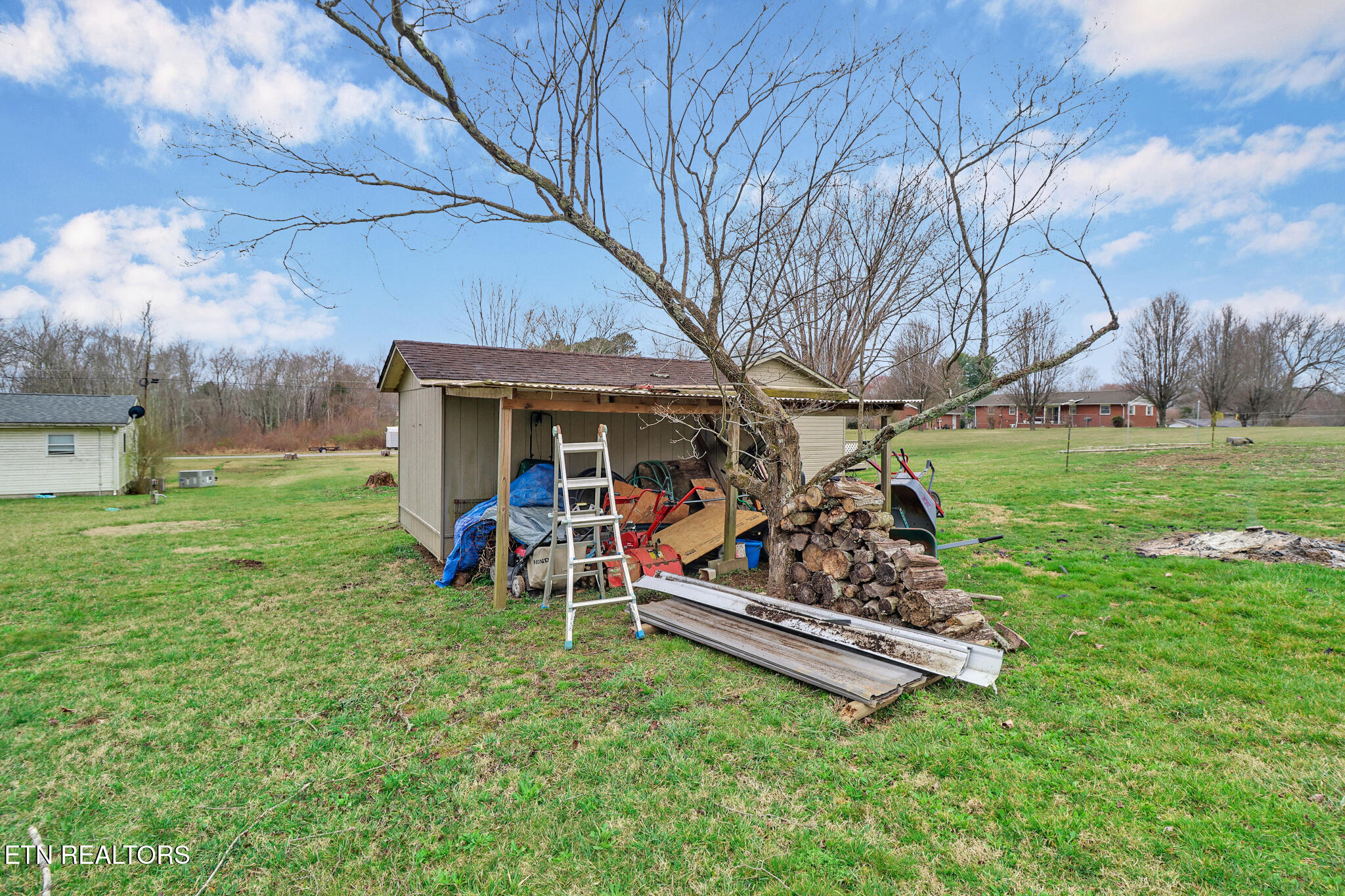 325 Highland Drive Drive Crossville TN 38572