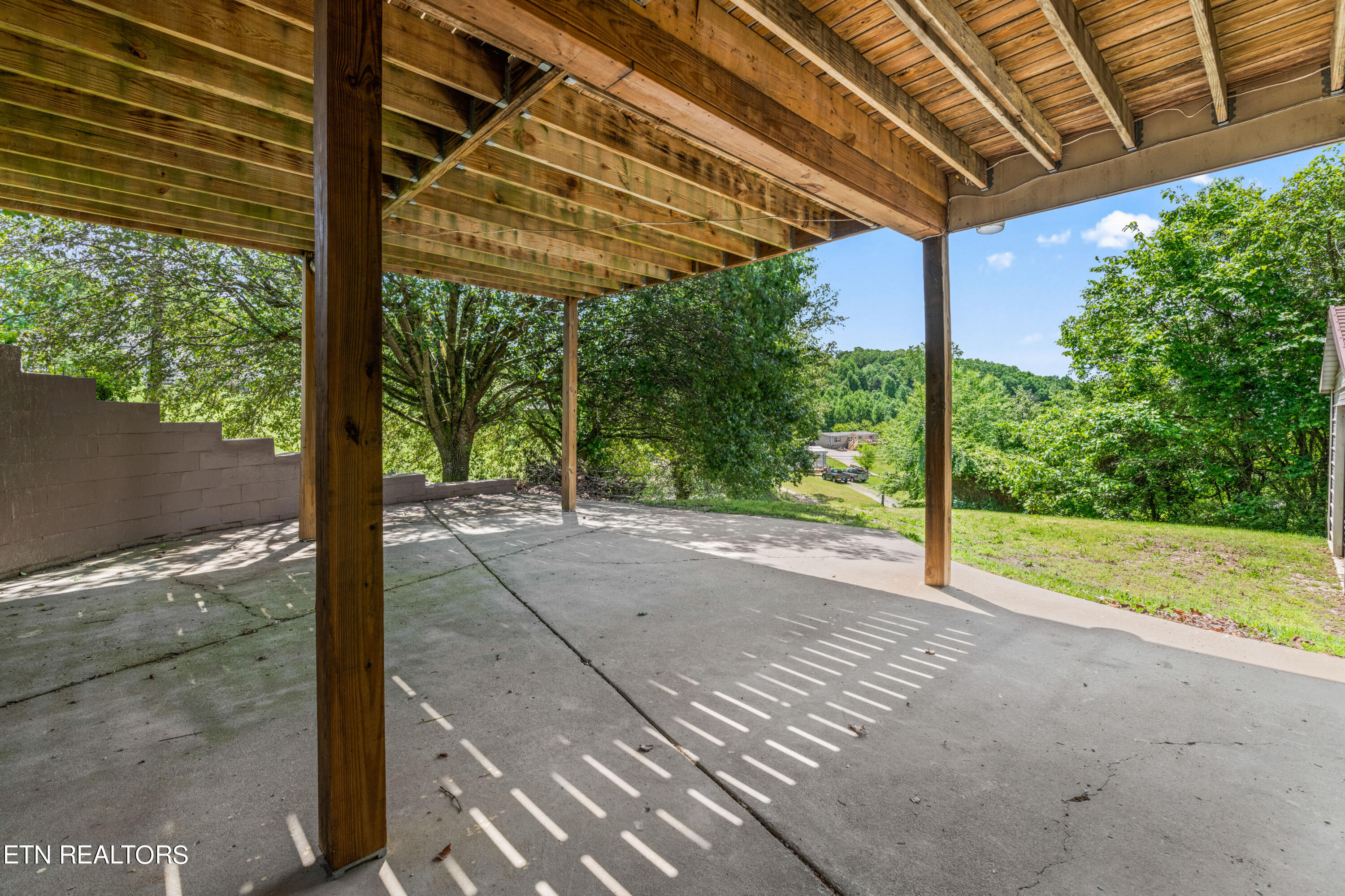 417 Ridge Crest Road Luttrell TN 37779