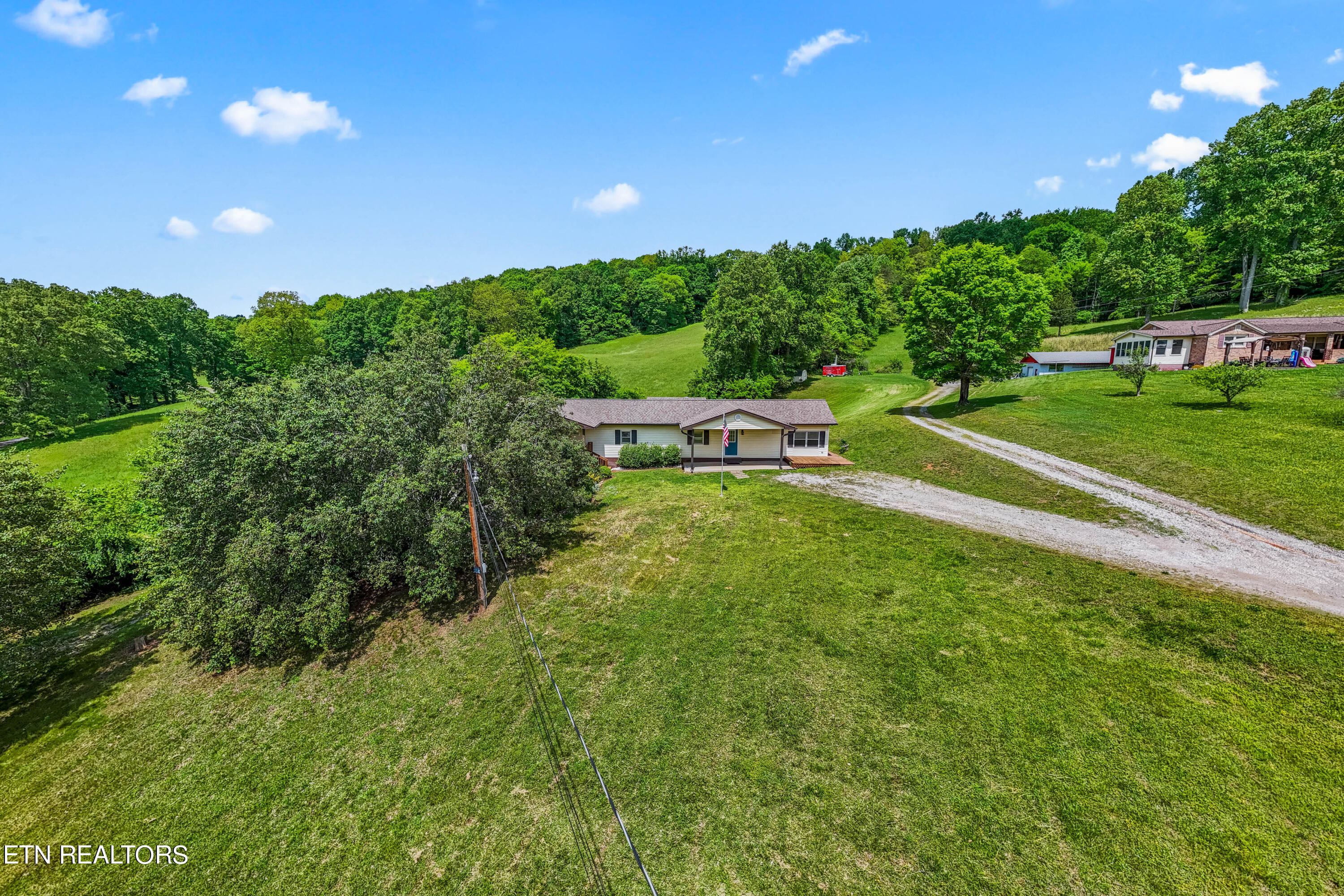417 Ridge Crest Road Luttrell TN 37779