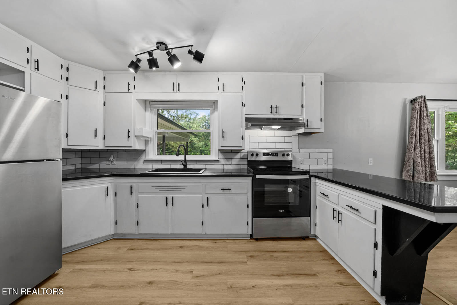 3571 Sparta Highway Crossville TN 38572