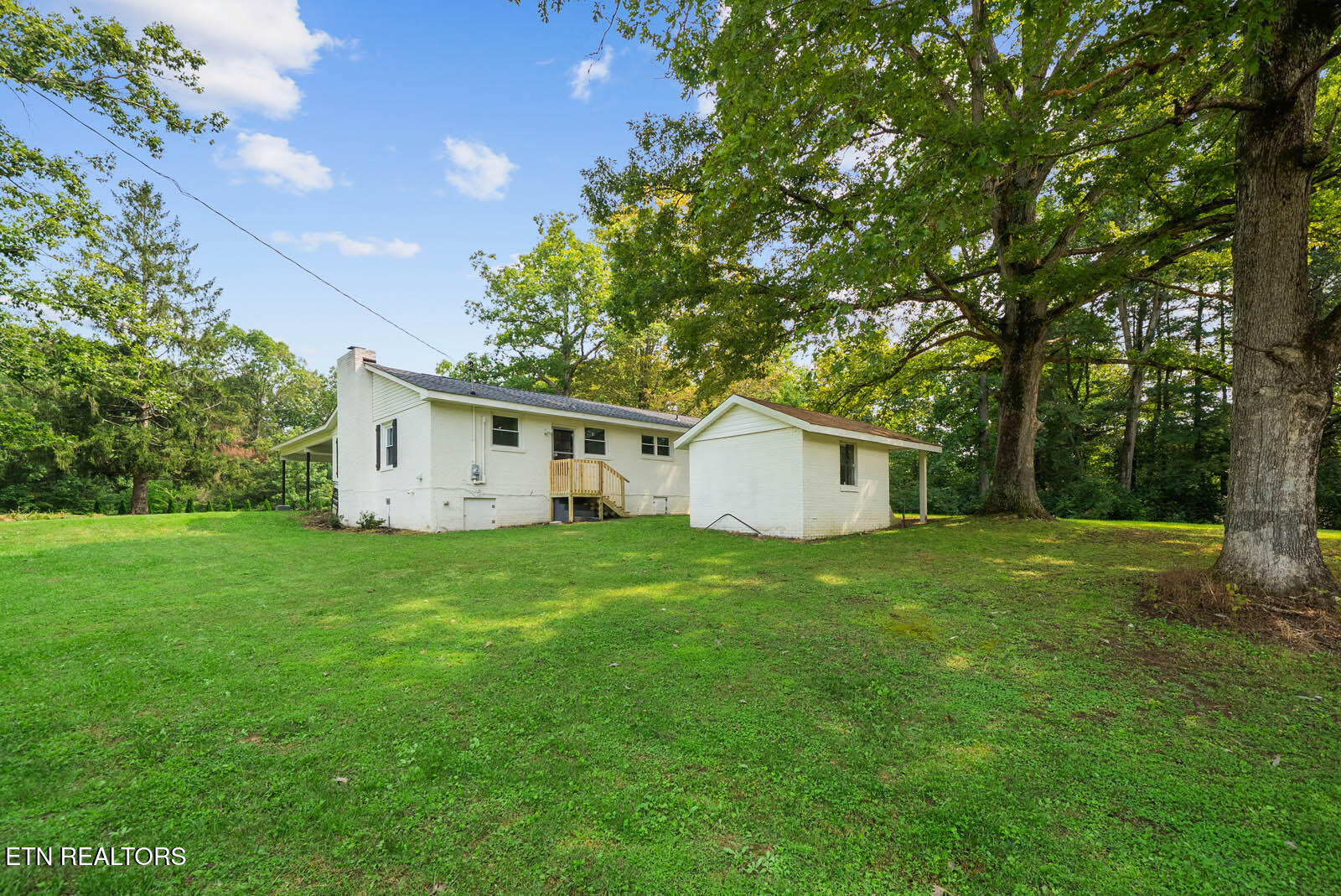3571 Sparta Highway Crossville TN 38572