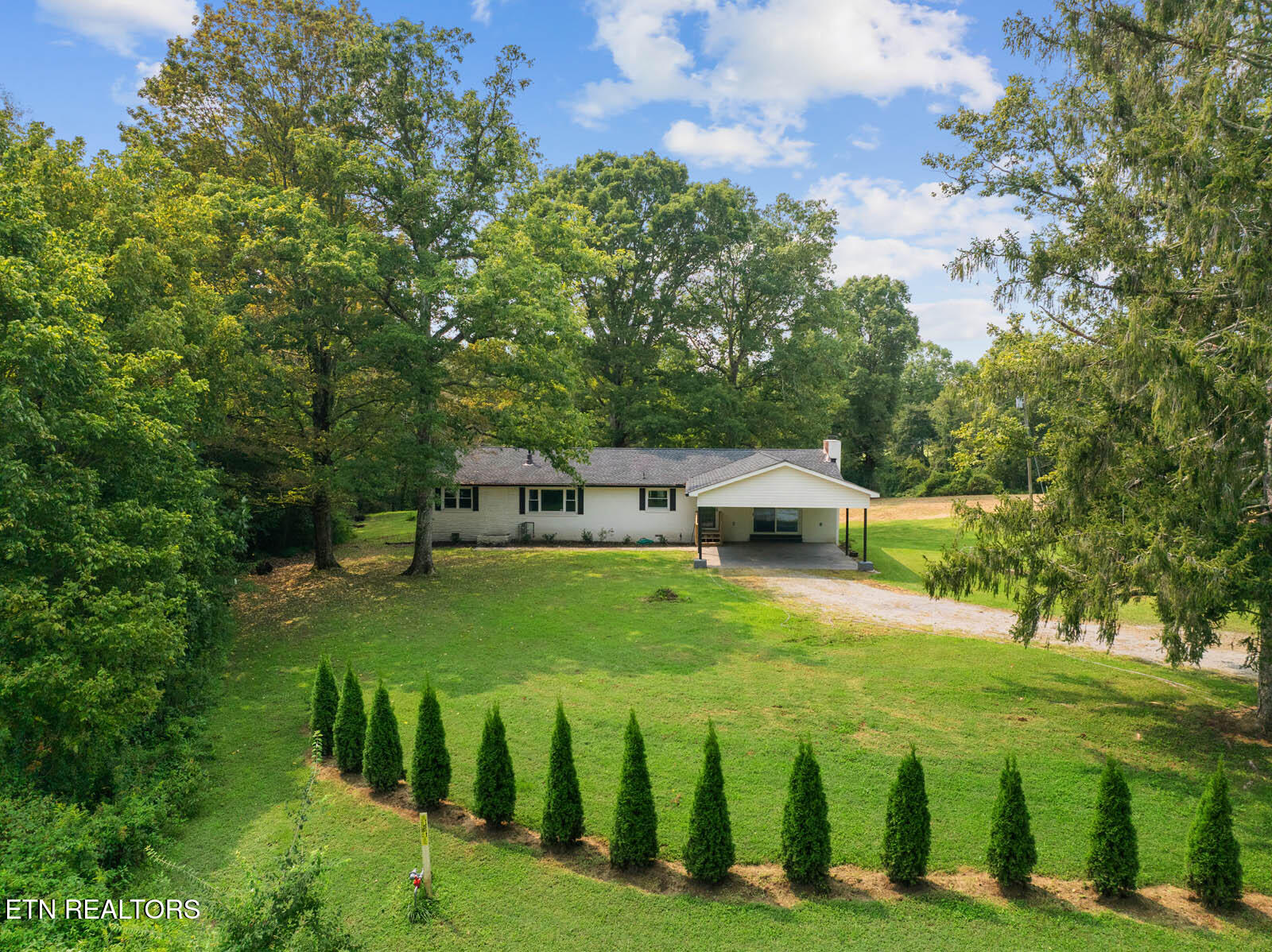 3571 Sparta Highway Crossville TN 38572