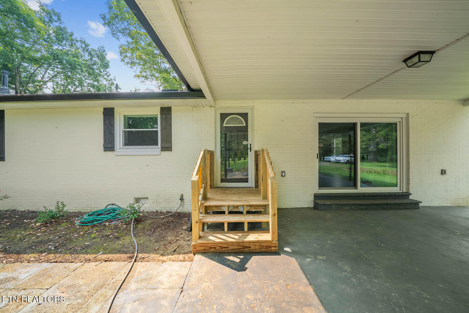 3571 Sparta Highway Crossville TN 38572