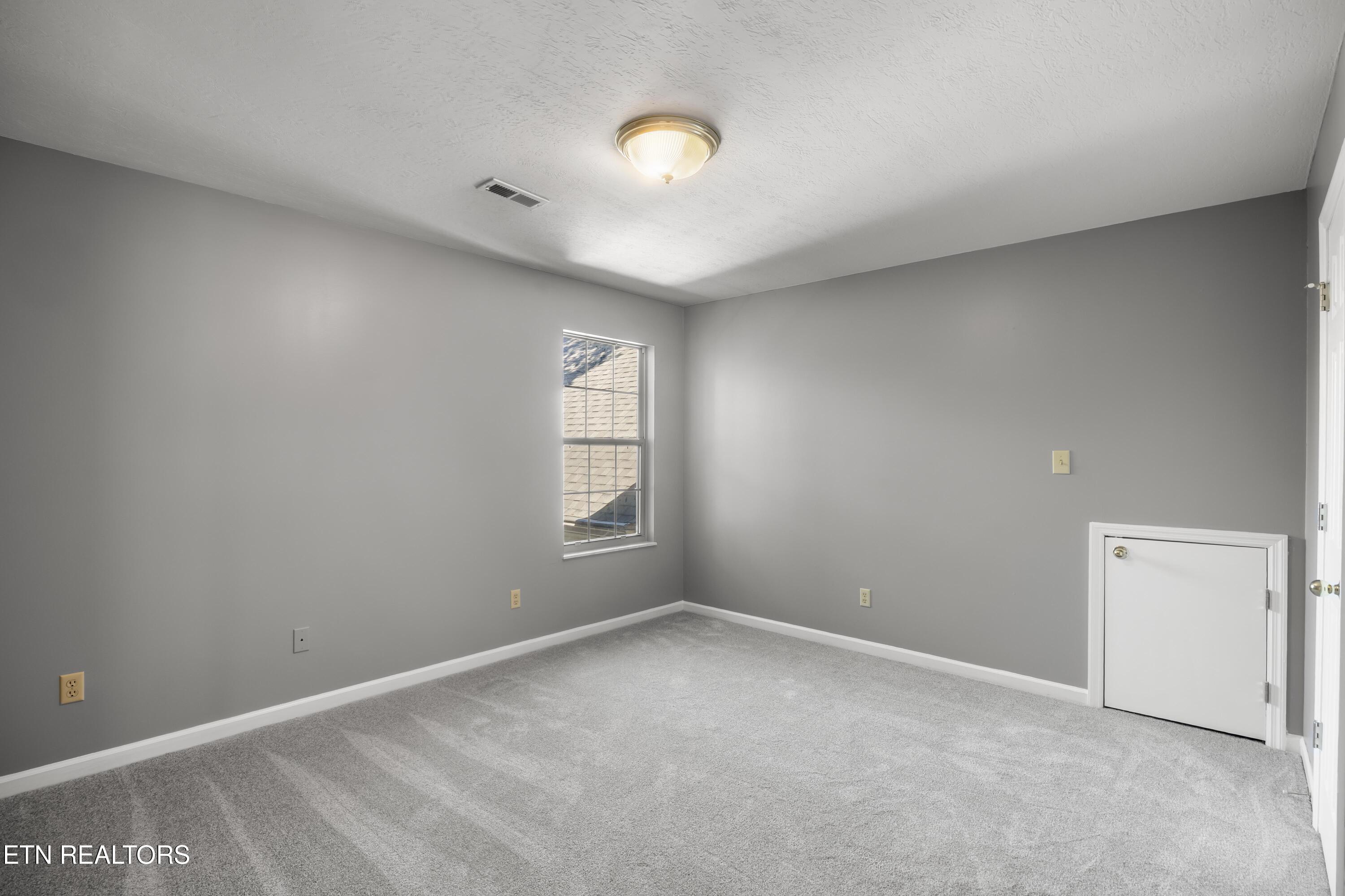 7128 Royal Springs Boulevard Knoxville TN 37918