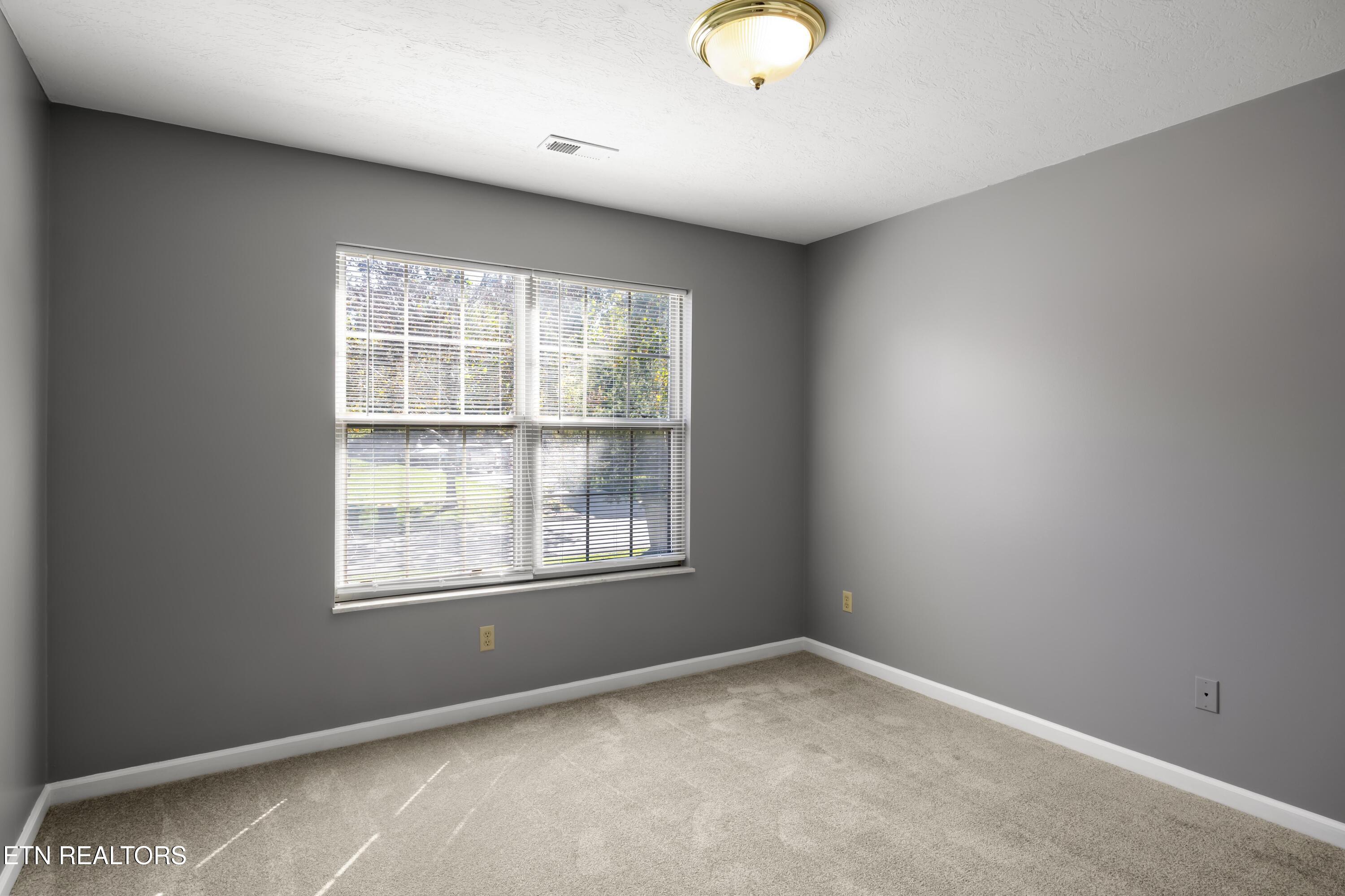 7128 Royal Springs Boulevard Knoxville TN 37918