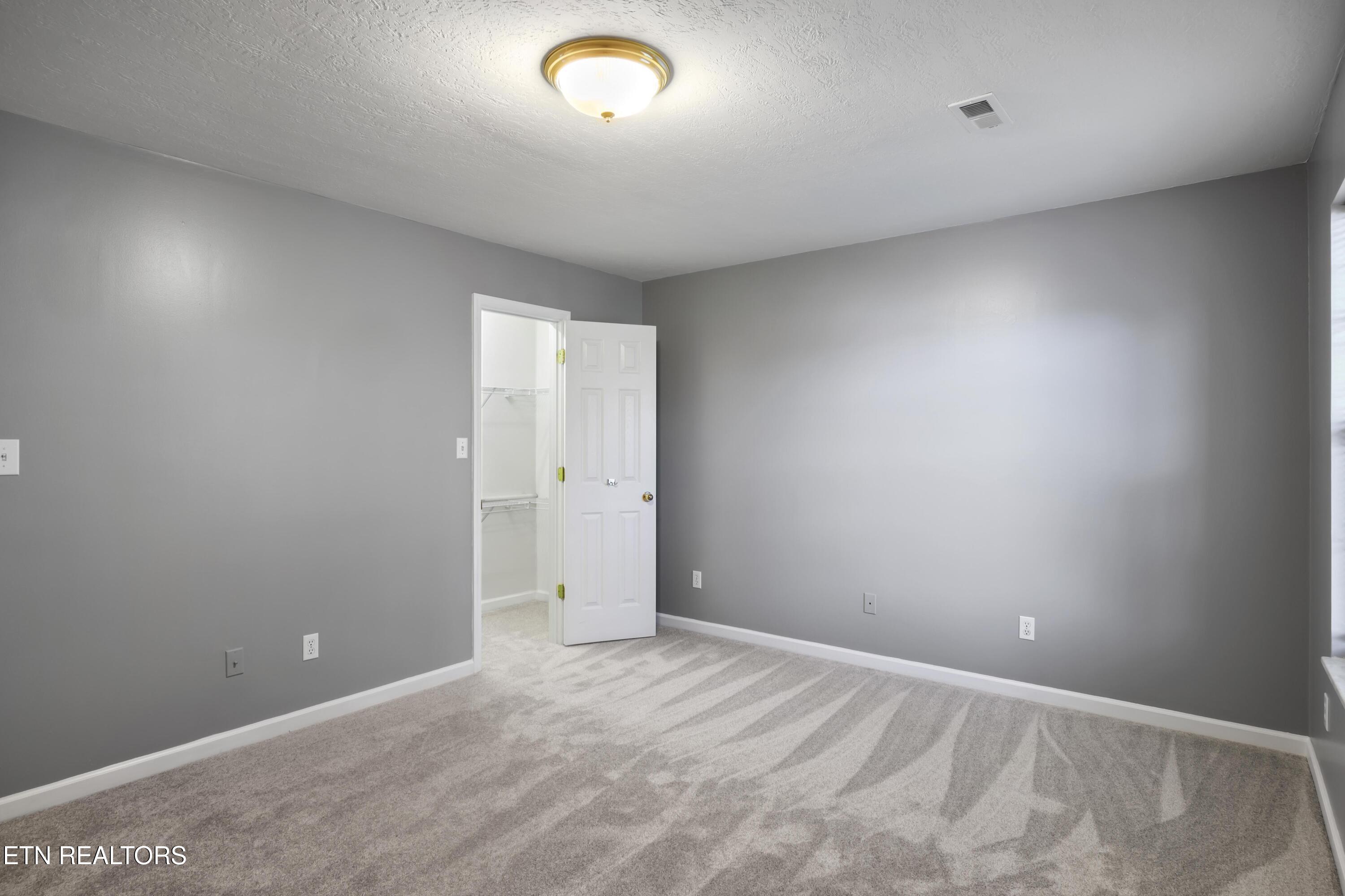 7128 Royal Springs Boulevard Knoxville TN 37918