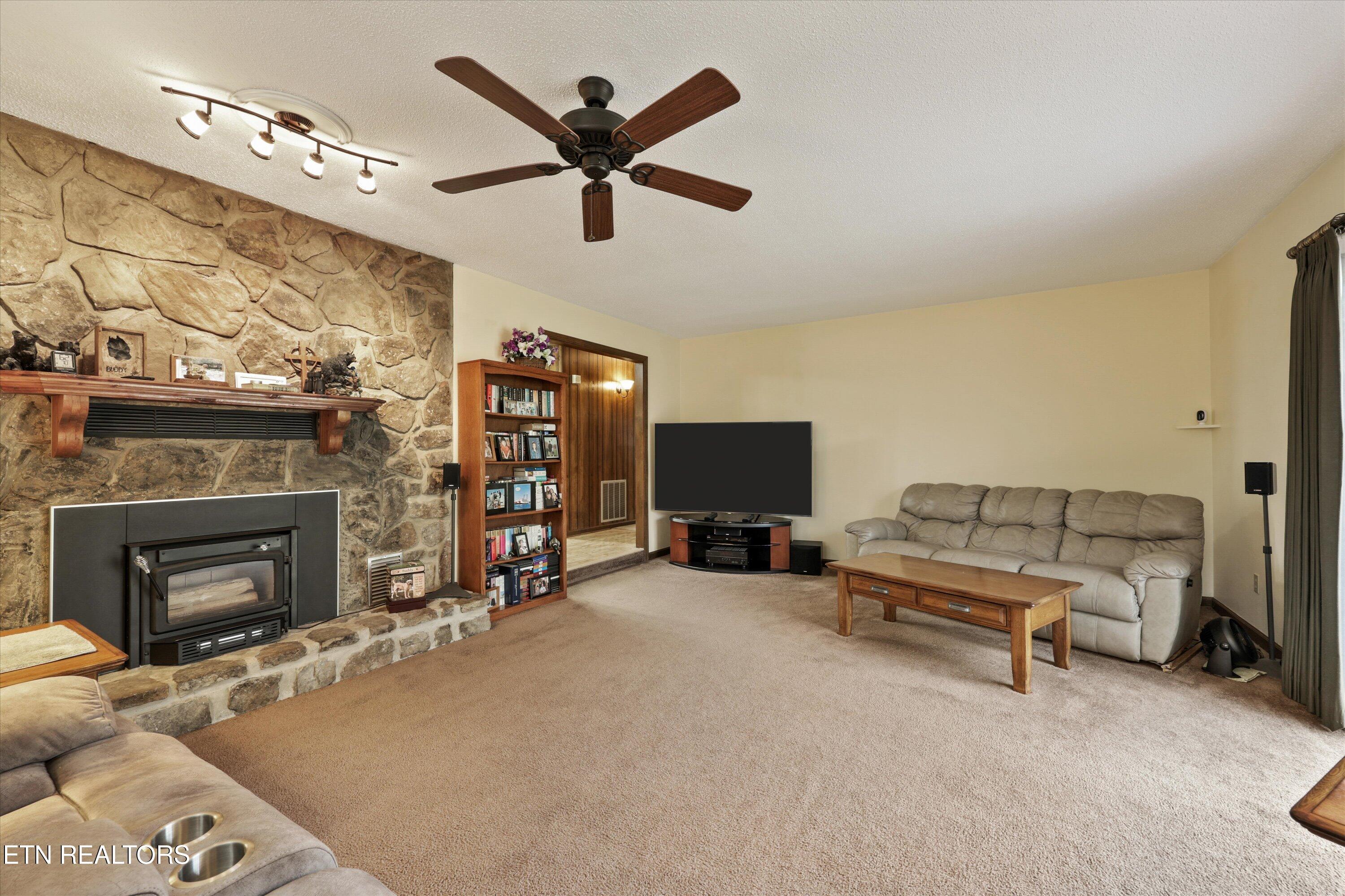 406 Powder House Road Powell TN 37849