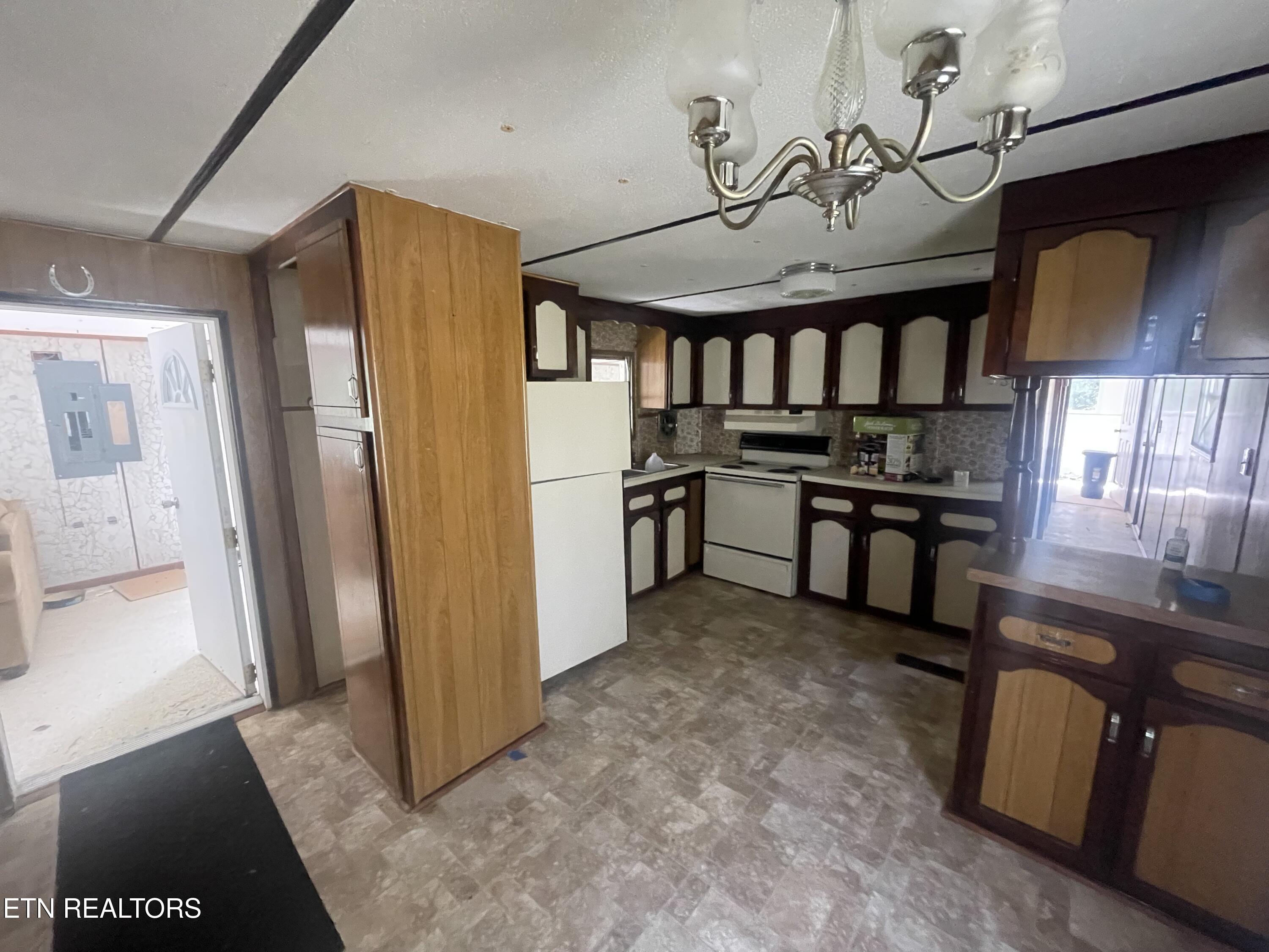 960 Indian River Boat Dock Road Jacksboro TN 37757