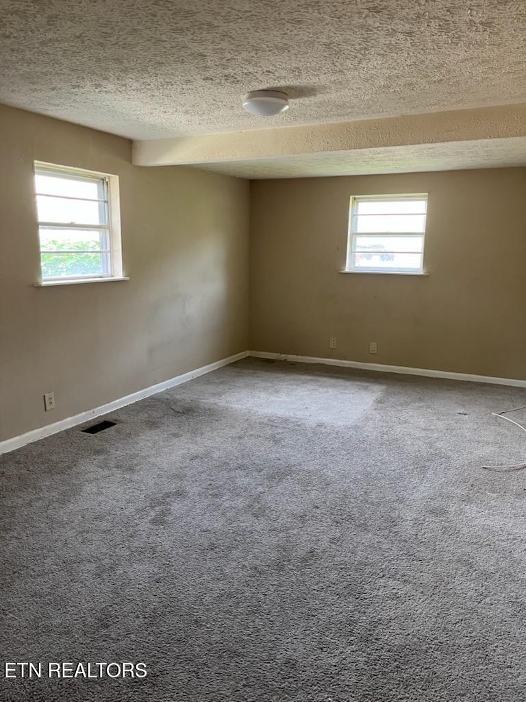 706 E Beech Street Lafollette TN 37766
