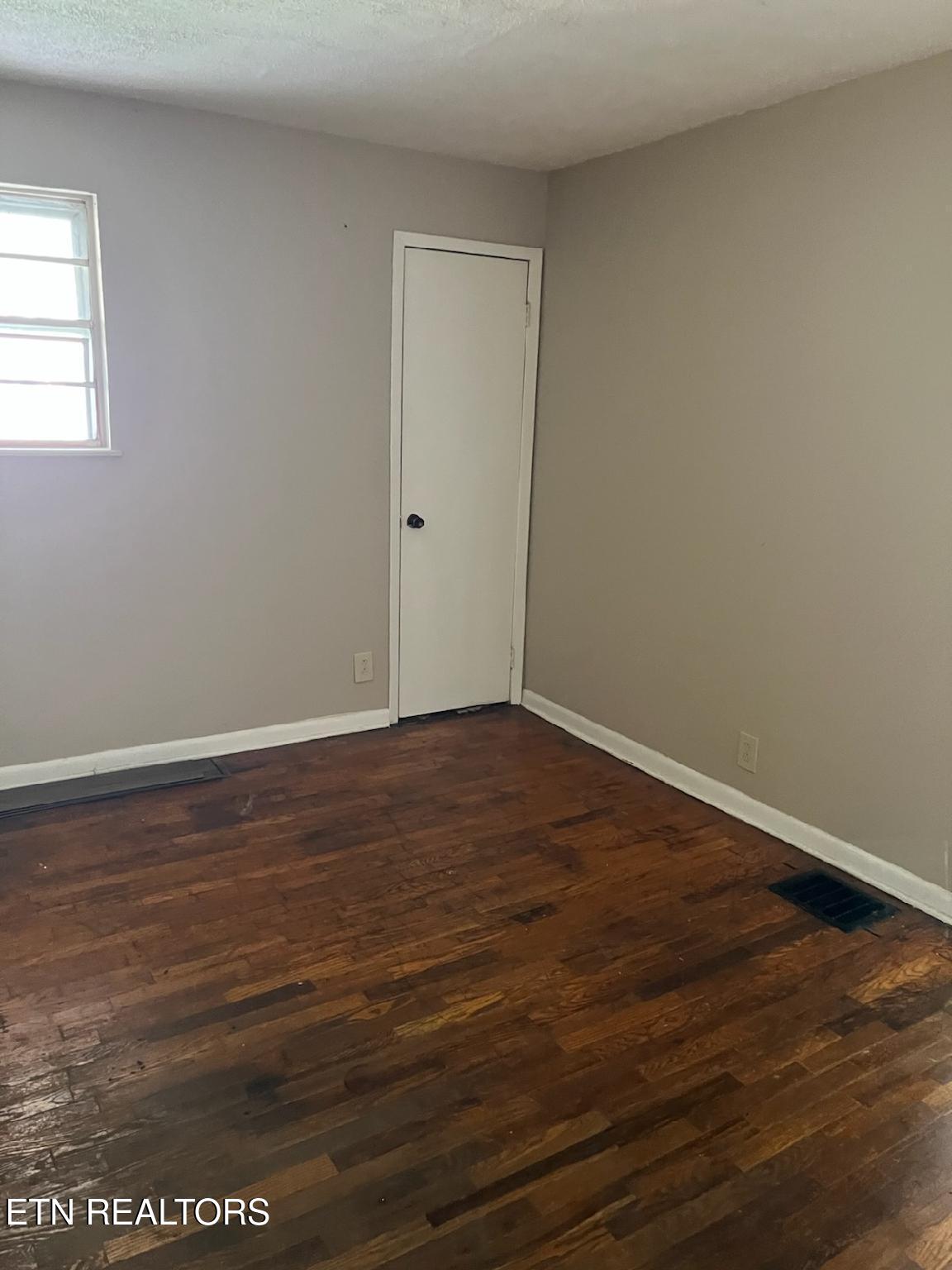 706 E Beech Street Lafollette TN 37766
