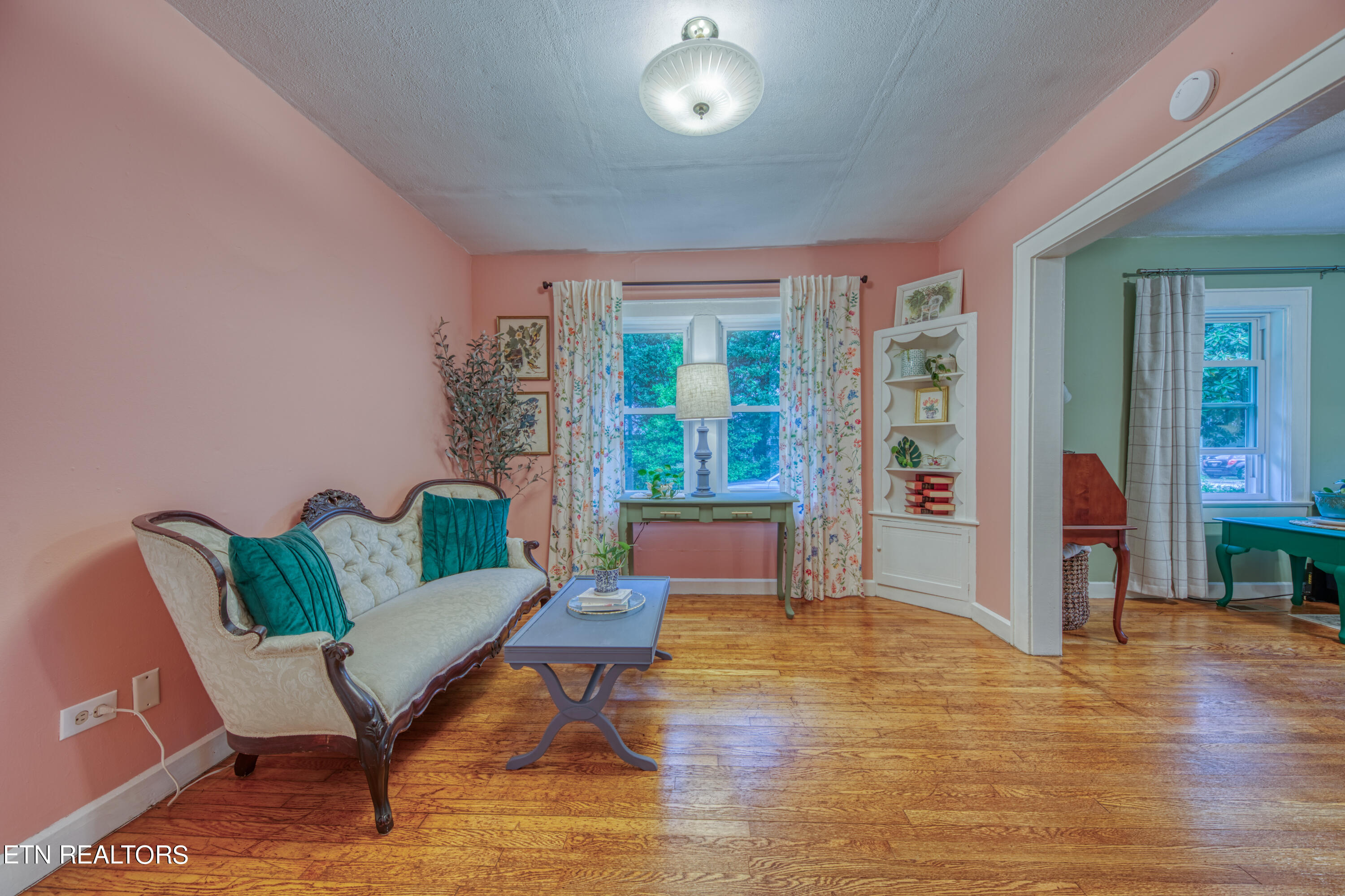 311 Russell Road Rockford TN 37853