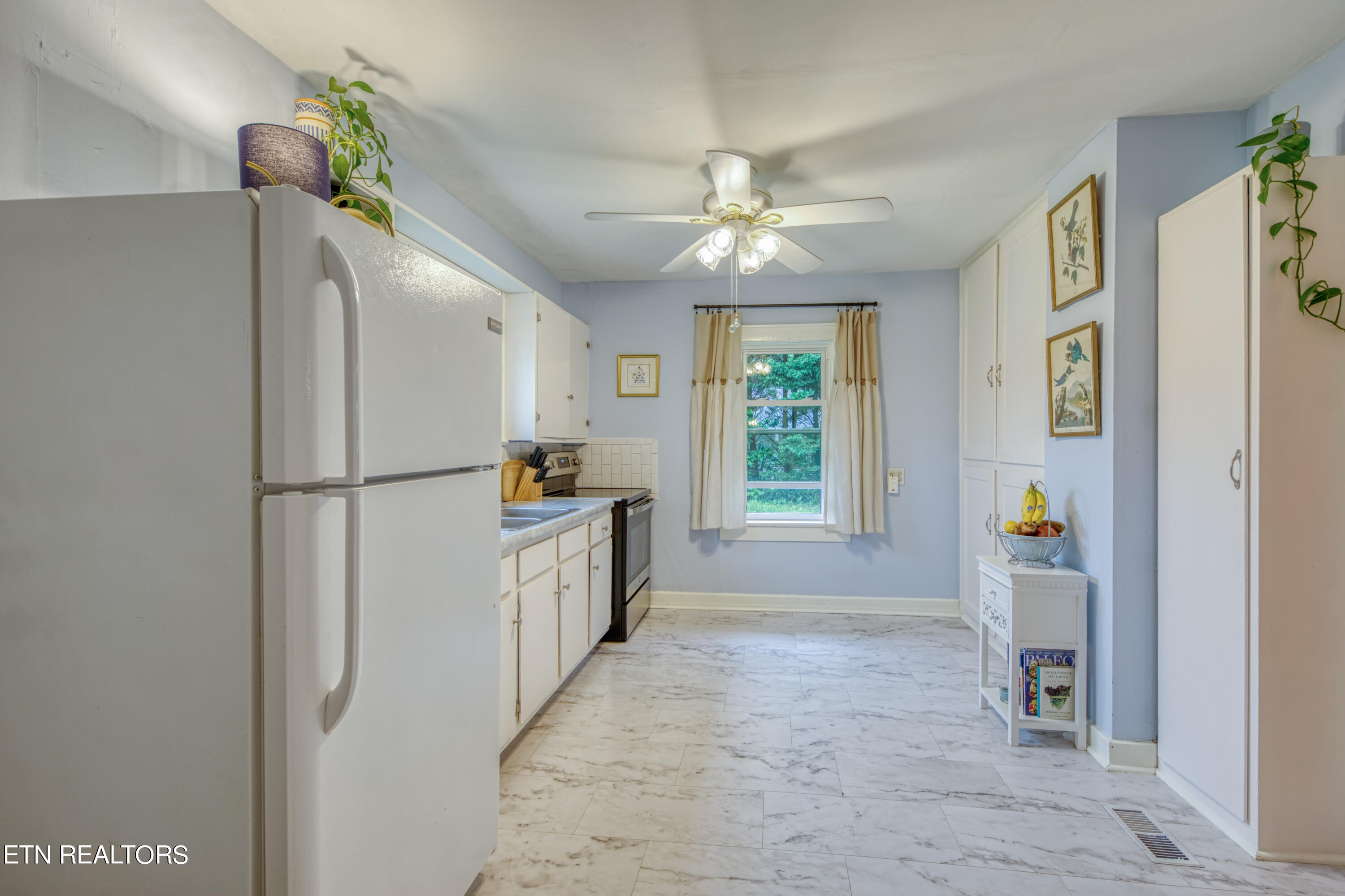 311 Russell Road Rockford TN 37853