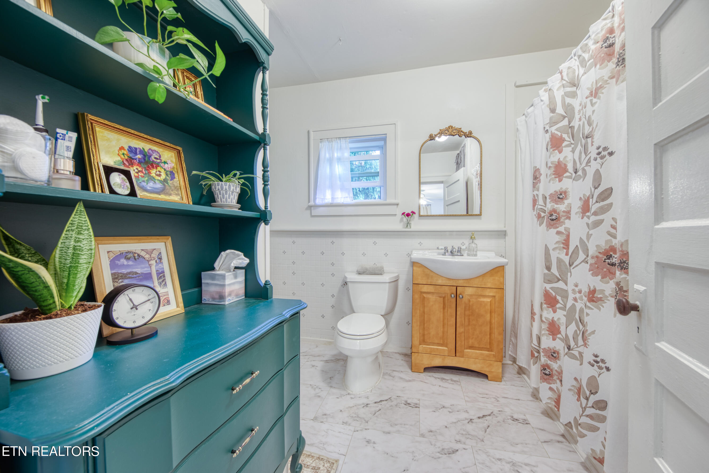 311 Russell Road Rockford TN 37853