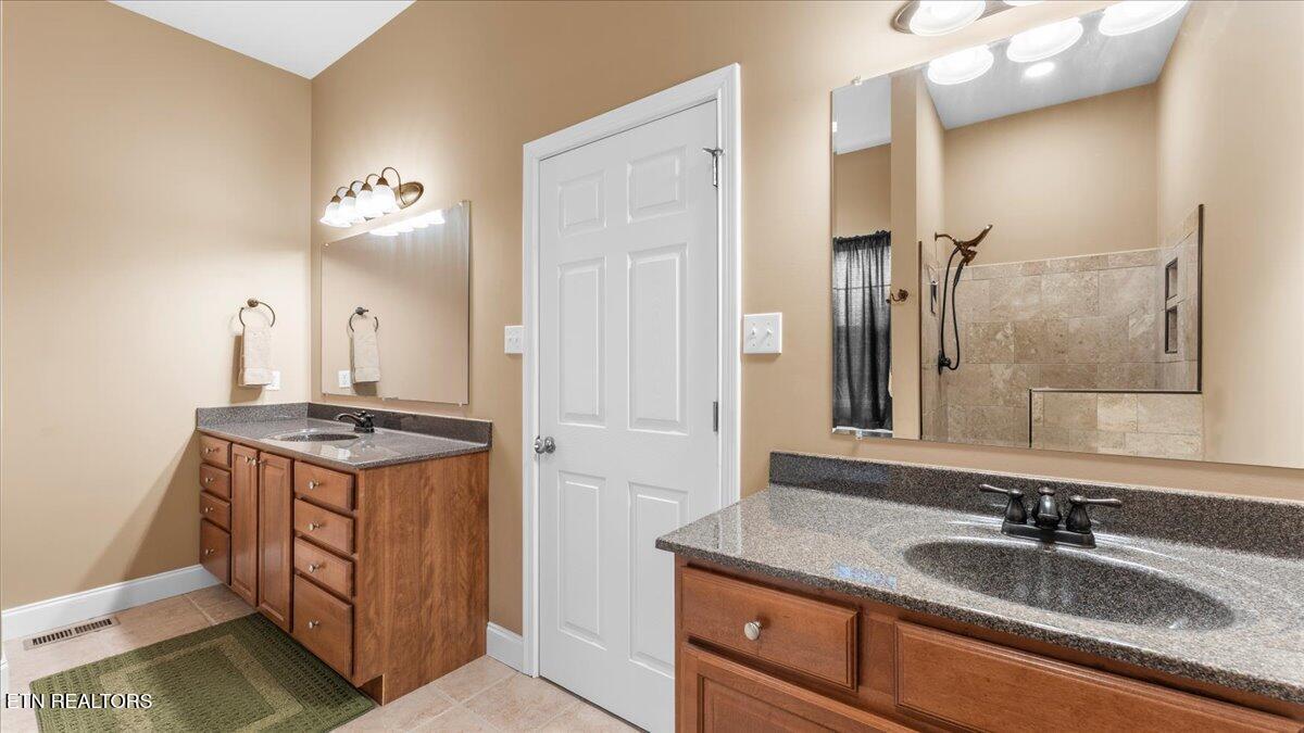 311 Cheyenne Boulevard Lenoir City TN 37772
