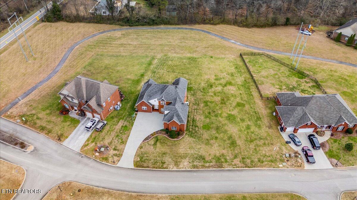 311 Cheyenne Boulevard Lenoir City TN 37772