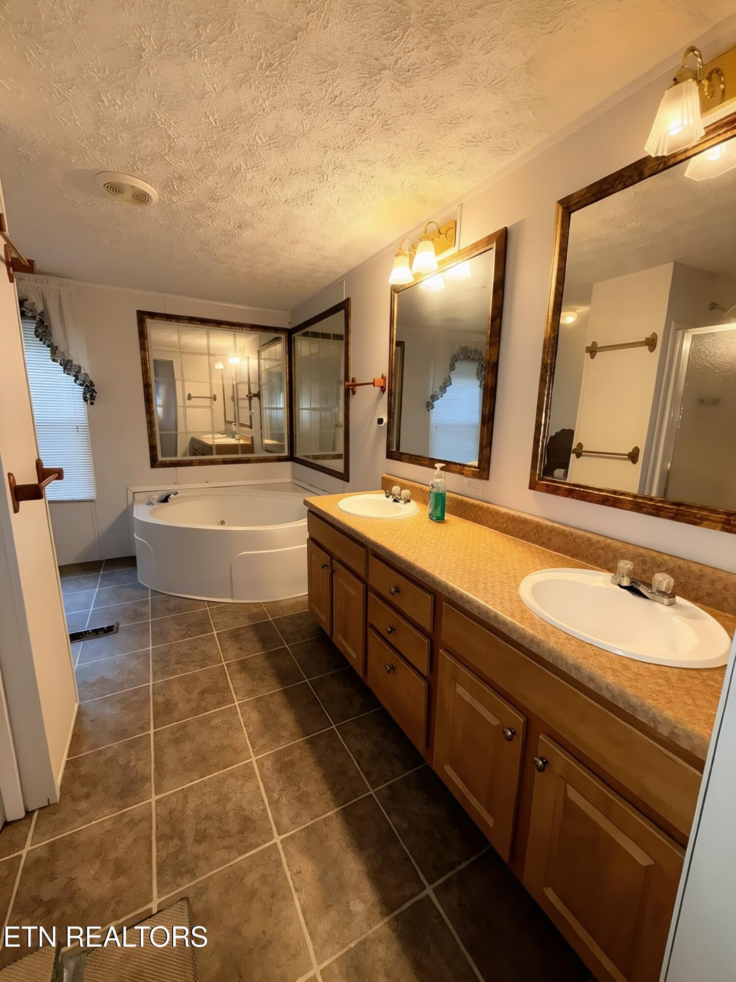 468 Easter Lane Lafollette TN 37766