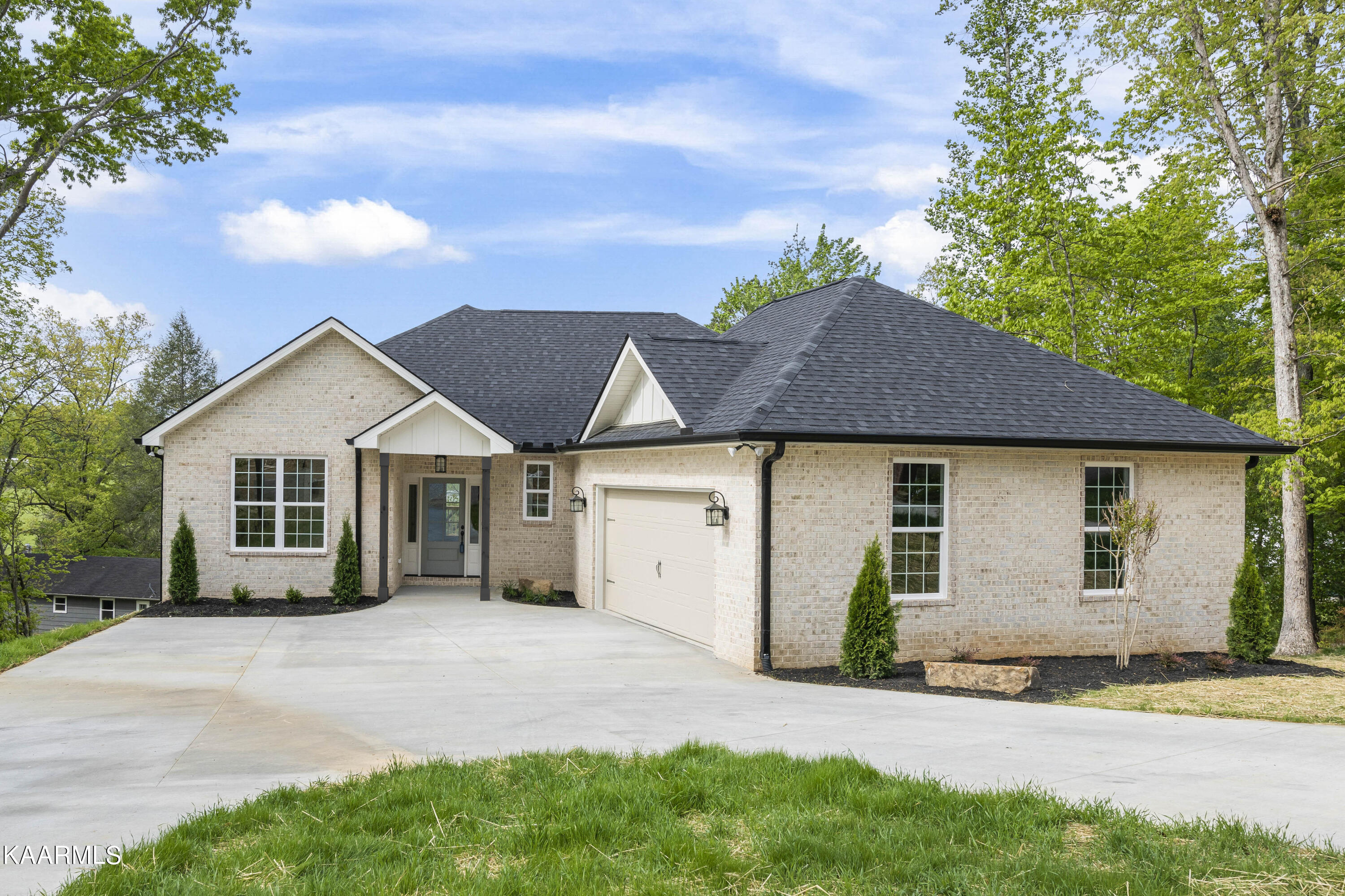 415 Alpine Drive Clinton TN 37716