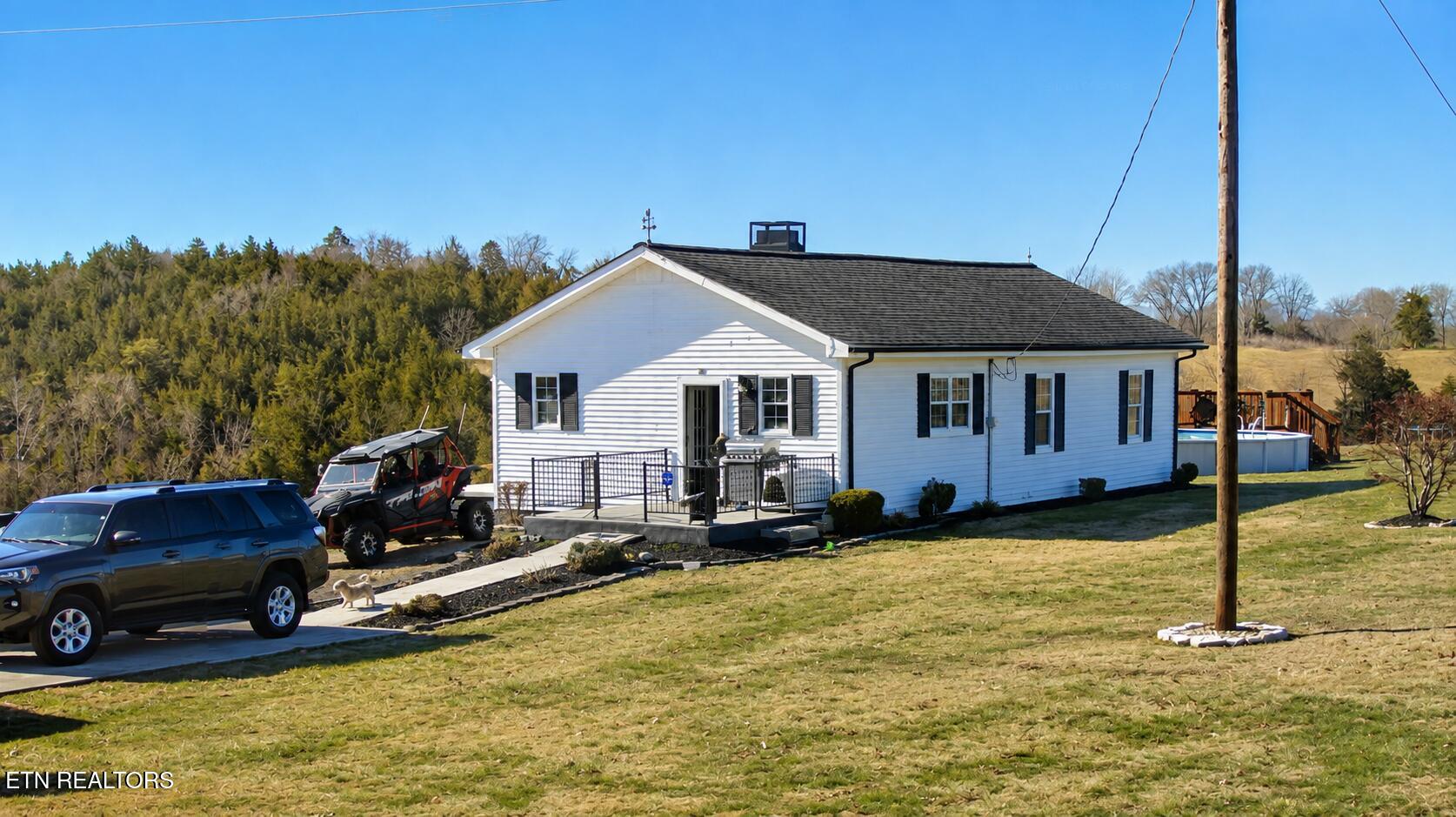 332 Holstein Drive Lafollette TN 37766