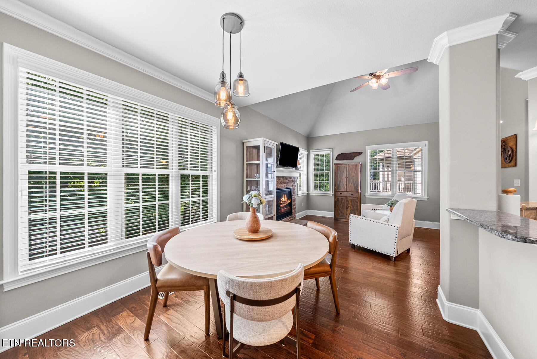 712 Bent Ridge Lane Knoxville TN 37922