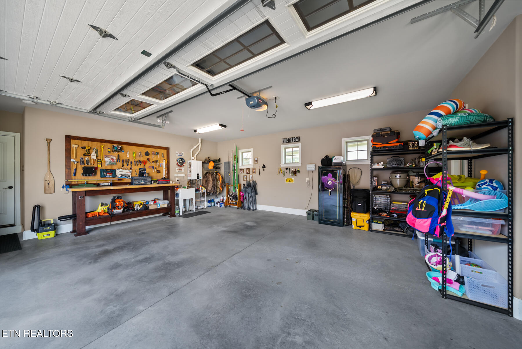 712 Bent Ridge Lane Knoxville TN 37922