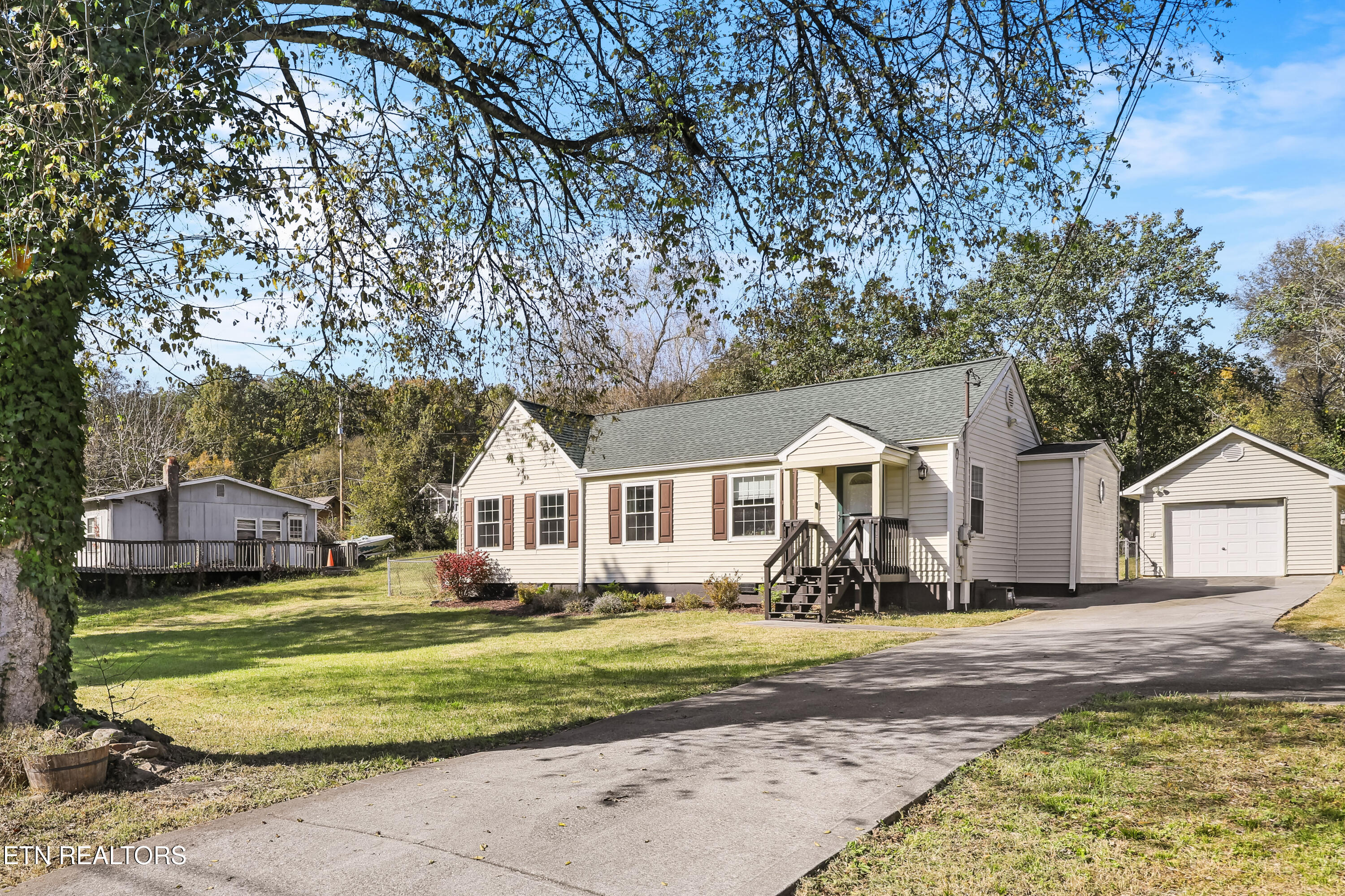 1341 Lee Lane Knoxville TN 37920
