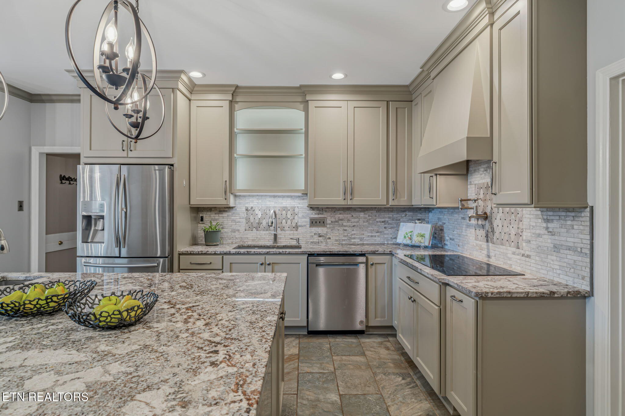 713 Summit Lake Court Knoxville TN 37922