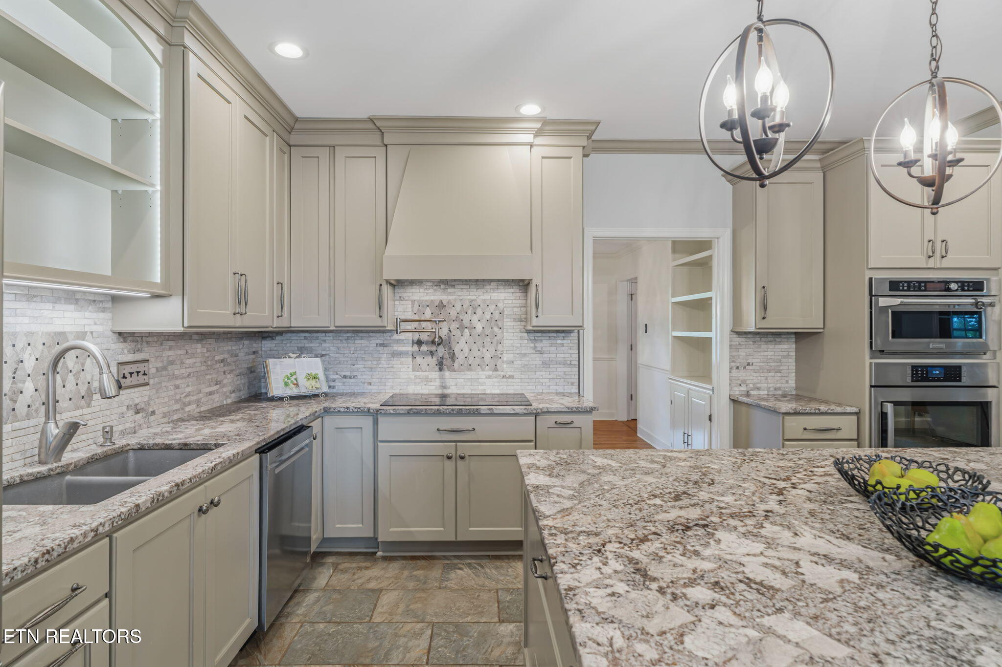 713 Summit Lake Court Knoxville TN 37922