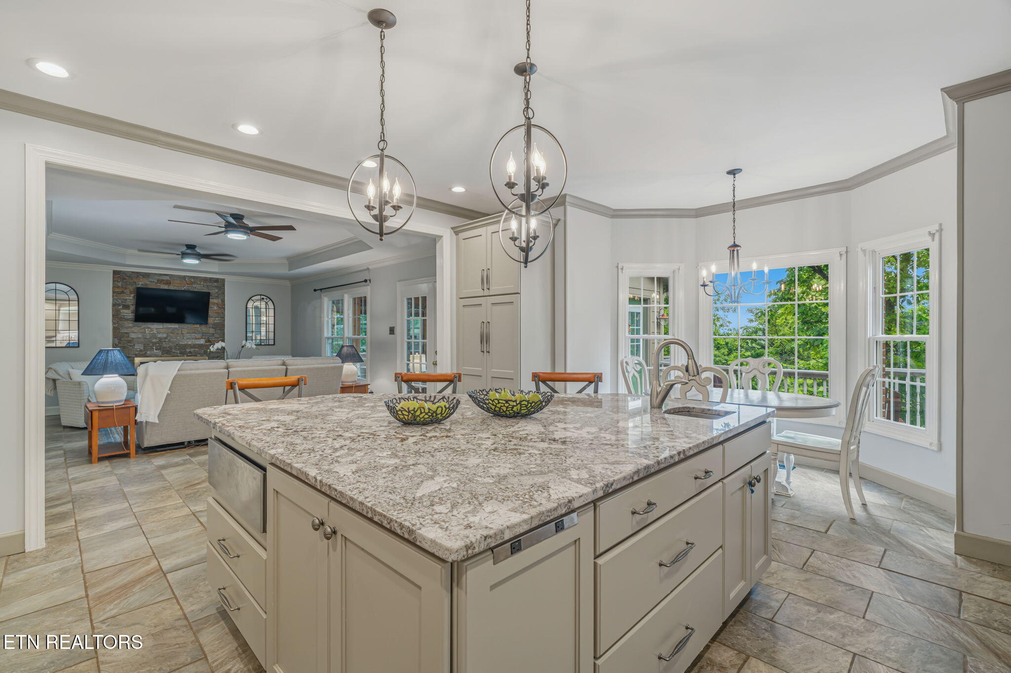 713 Summit Lake Court Knoxville TN 37922