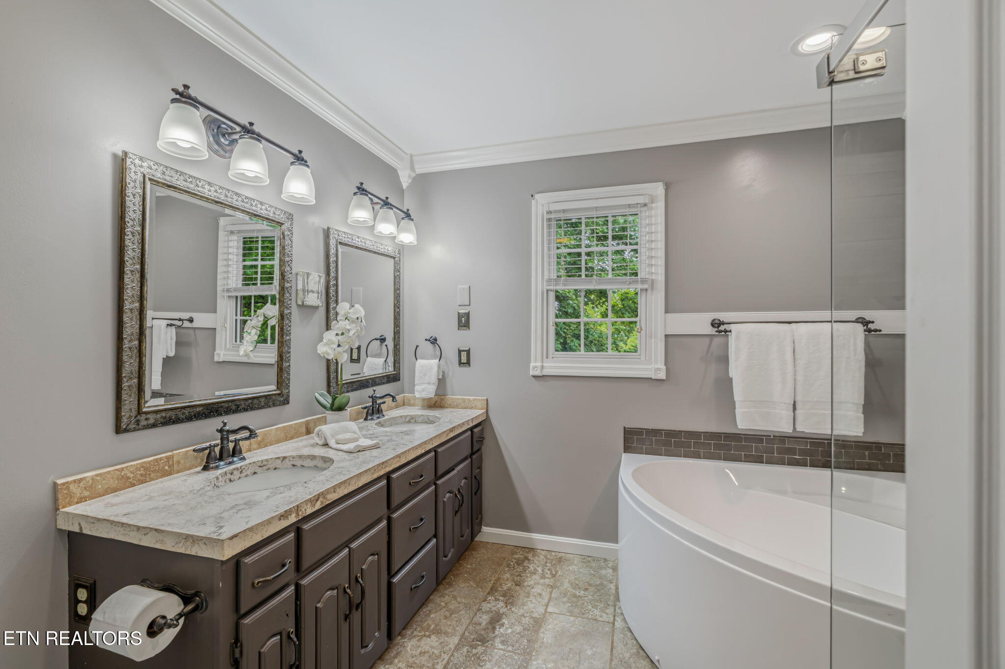 713 Summit Lake Court Knoxville TN 37922