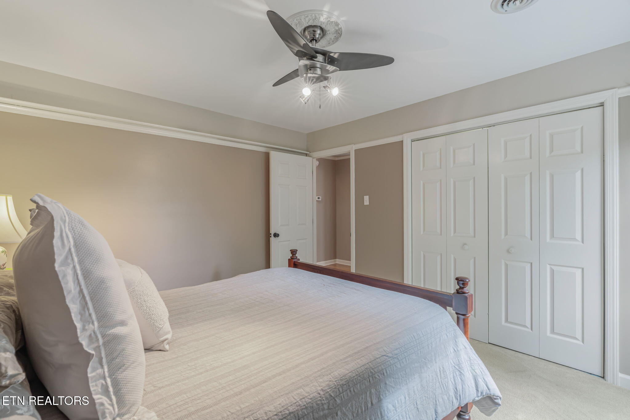 713 Summit Lake Court Knoxville TN 37922