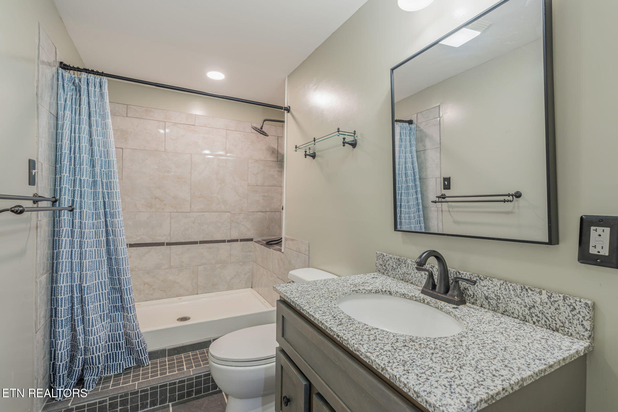 713 Summit Lake Court Knoxville TN 37922
