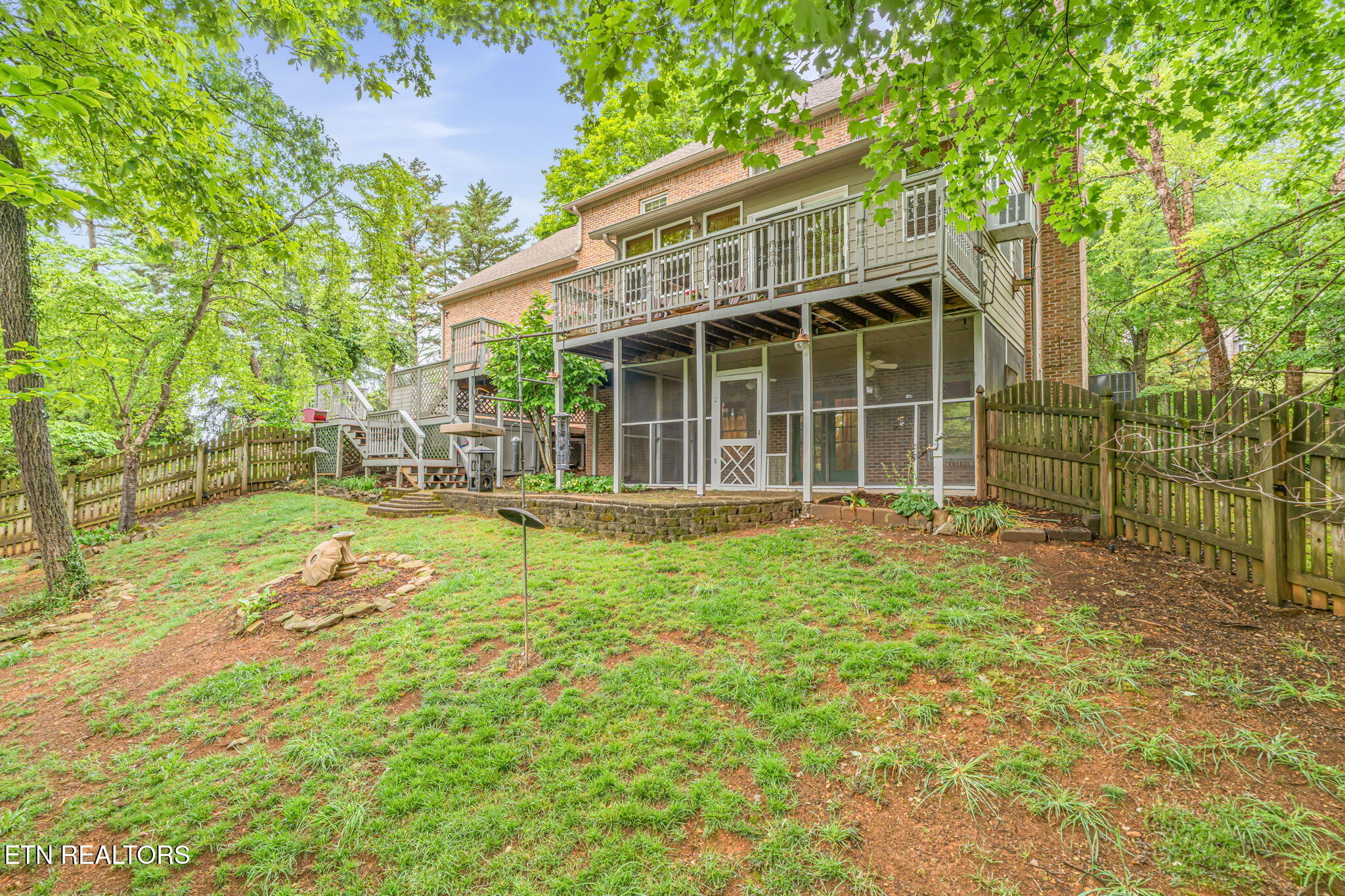 713 Summit Lake Court Knoxville TN 37922
