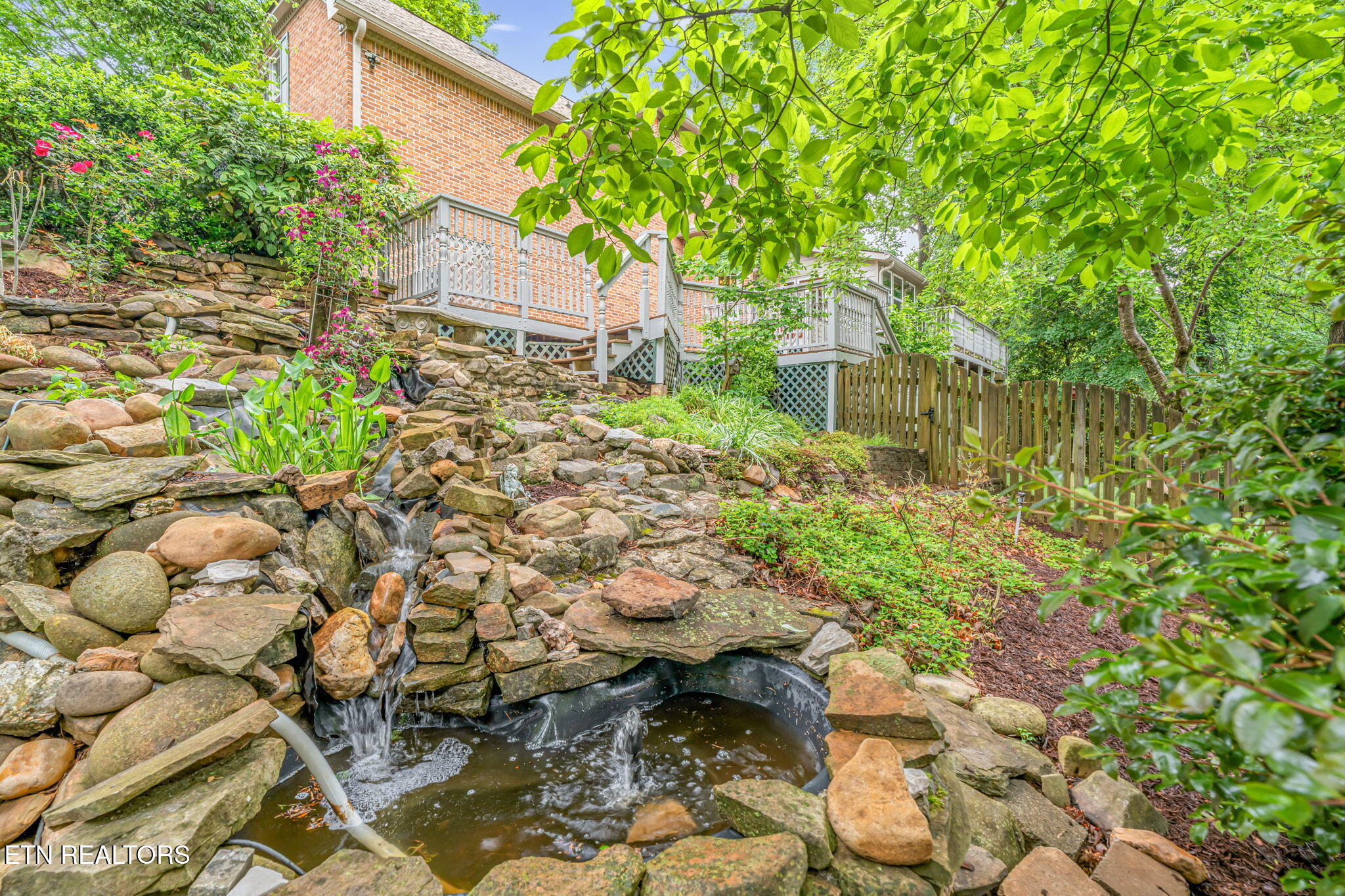 713 Summit Lake Court Knoxville TN 37922