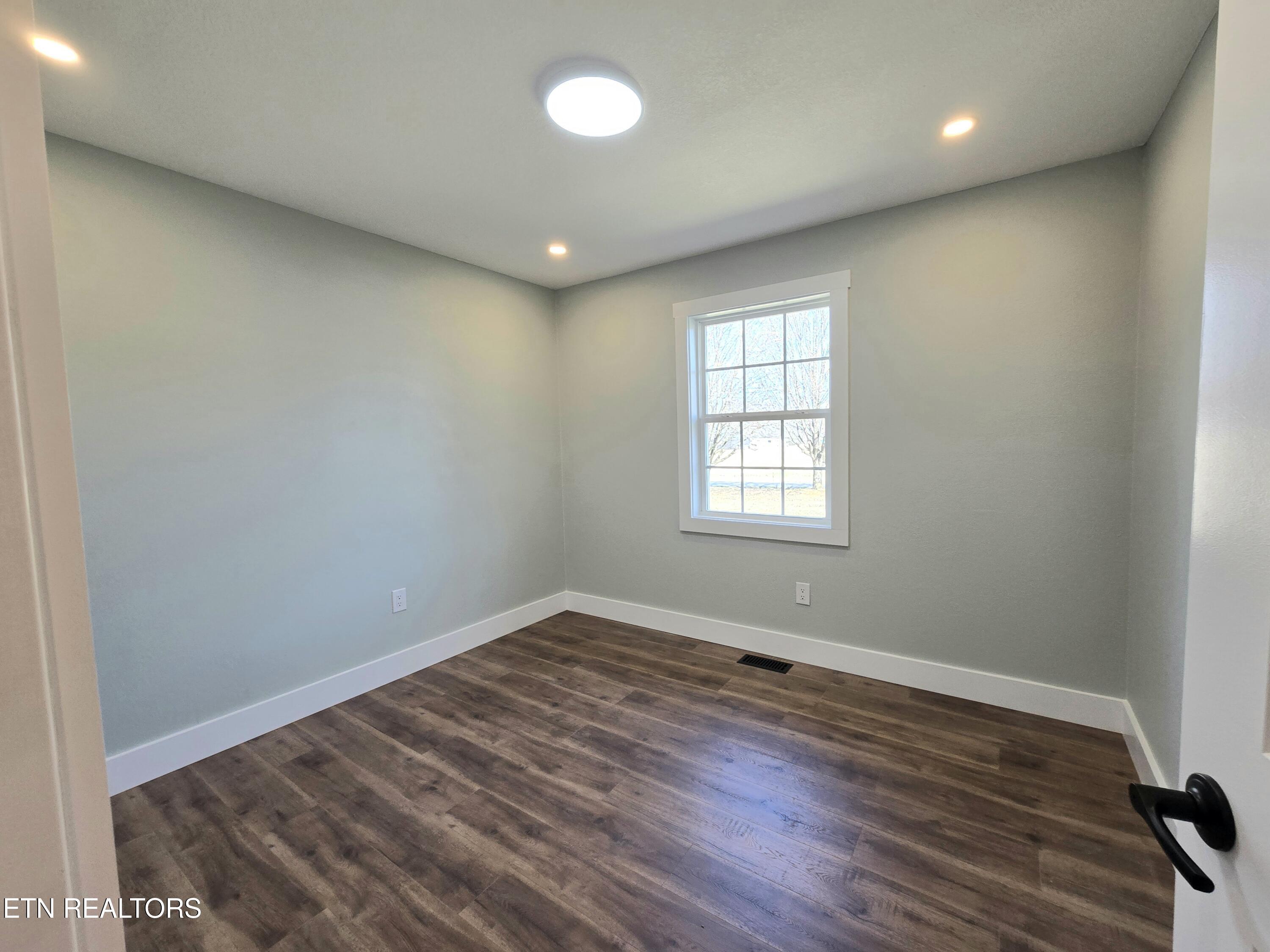 106 Matt Edmond Road Wartburg TN 37887