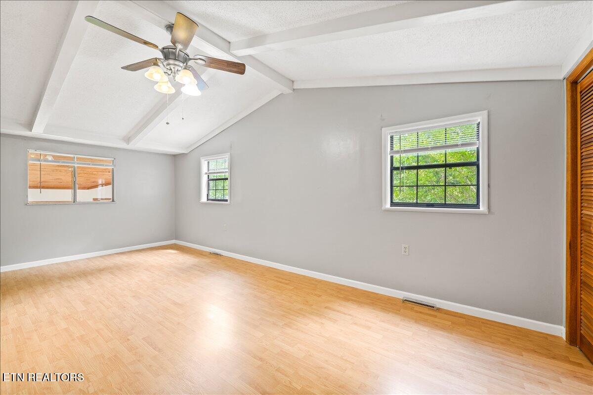 327 Mcdeerman Road Jacksboro TN 37757