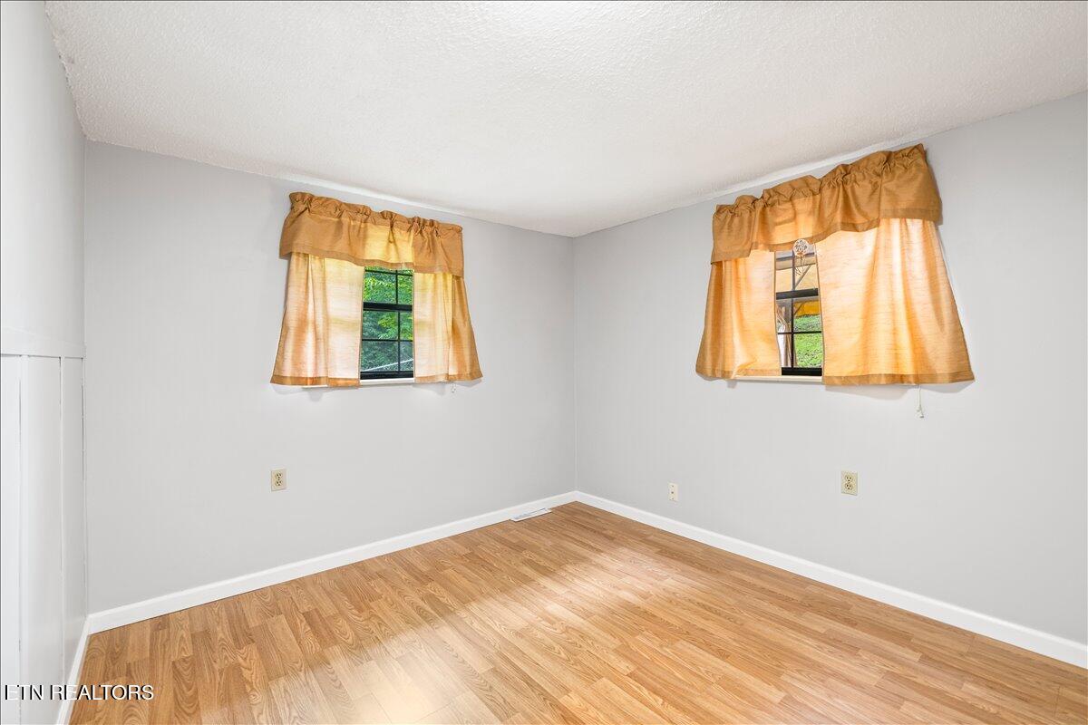 327 Mcdeerman Road Jacksboro TN 37757