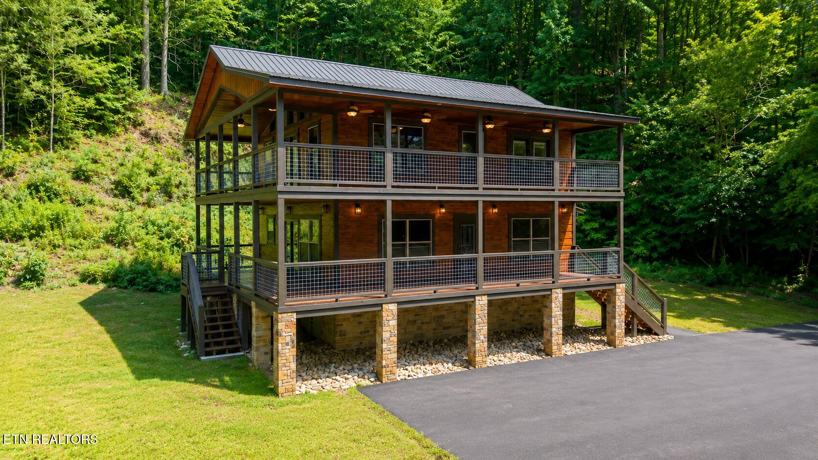 3066 N Clear Fork Road Sevierville TN 37862