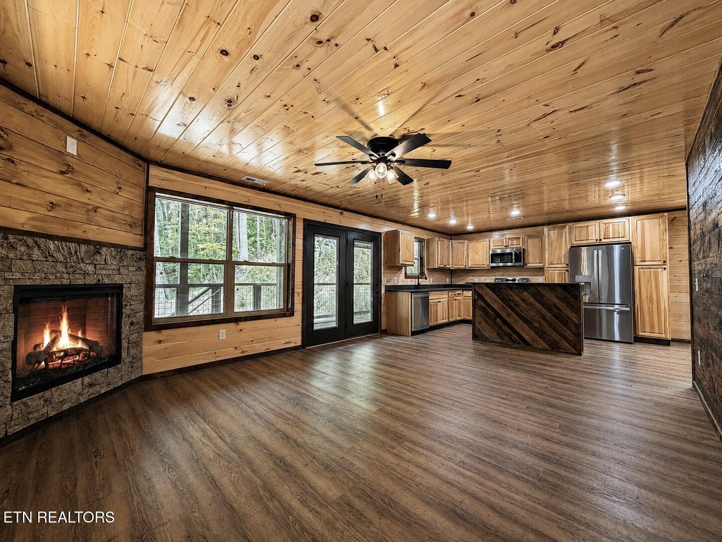 3066 N Clear Fork Road Sevierville TN 37862